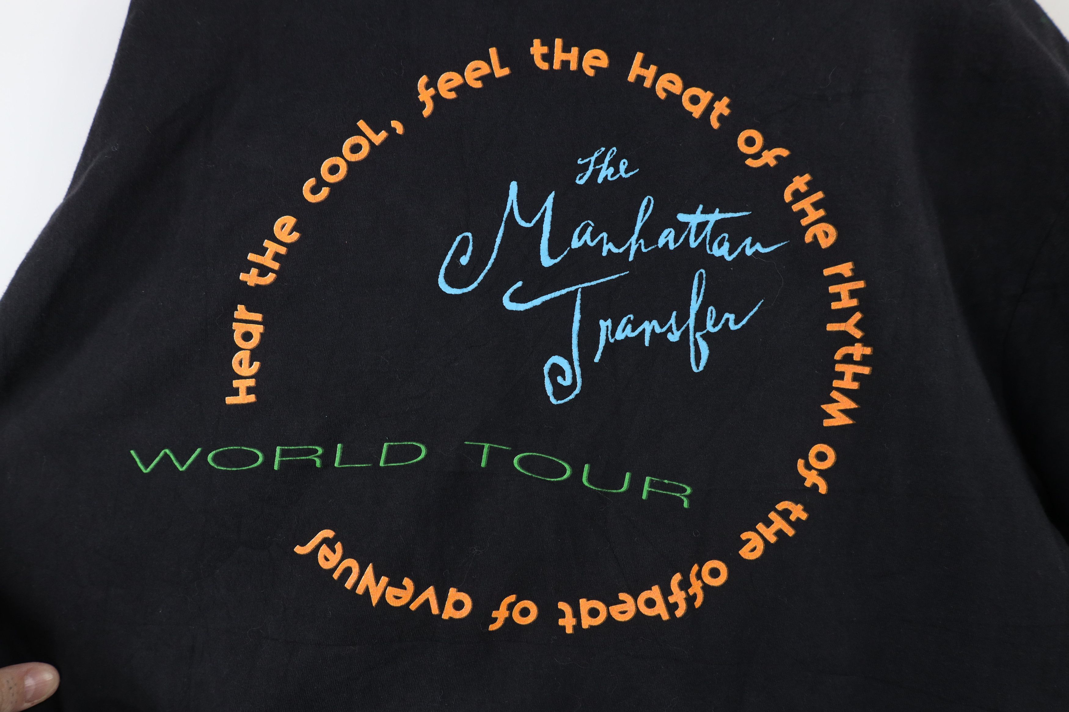 Vintage Vintage 90s World Tour The Manhattan Transfer Band T-Shirt Size US L / EU 52-54 / 3 - 12 Thumbnail