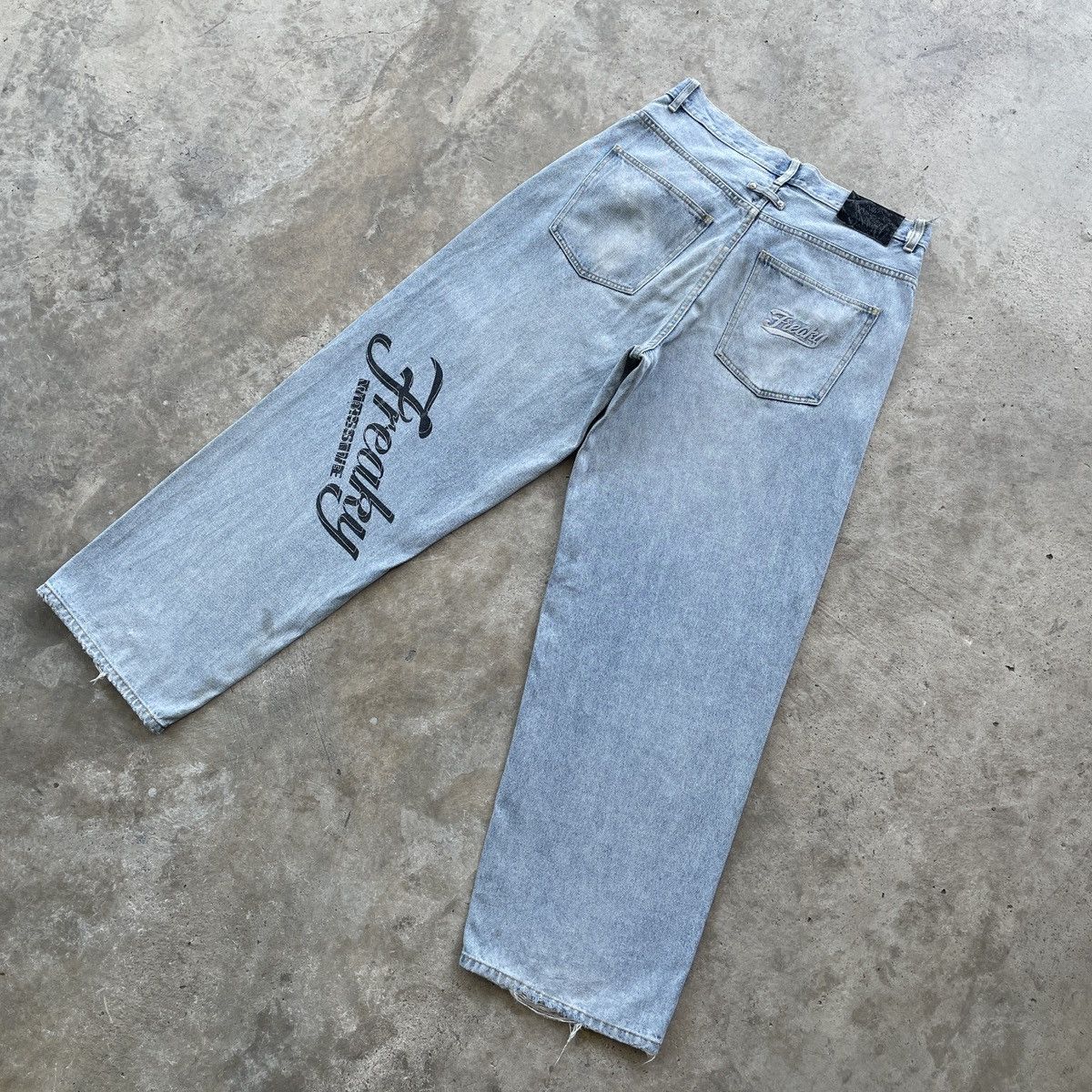 Japanese Brand RARE🔥 Vintage Freaky Soul Baggy Faded Denim Jeans Pants W33 Size US 33 - 2 Thumbnail