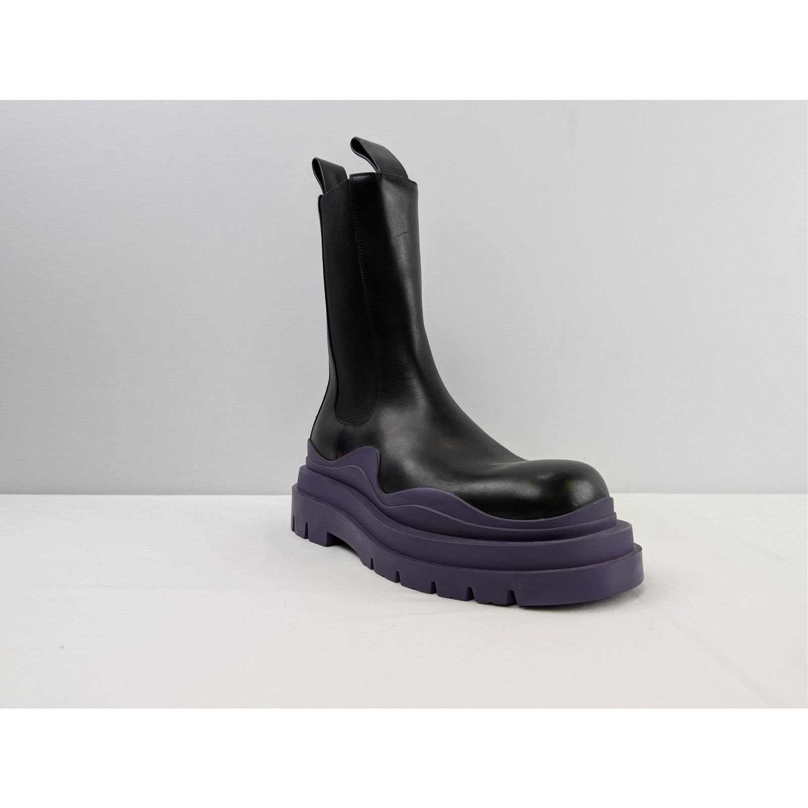 Bottega Veneta o1rshd1 Military Calf Tire Boots in Black/Purple Size US 8 / EU 41 - 1 Thumbnail