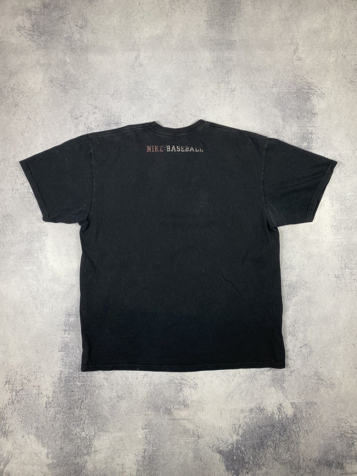 Nike × Vintage Vintage Y2K Nike Baseball Faded Streetwear Center Logo Tee Size US XL / EU 56 / 4 - 7 Thumbnail