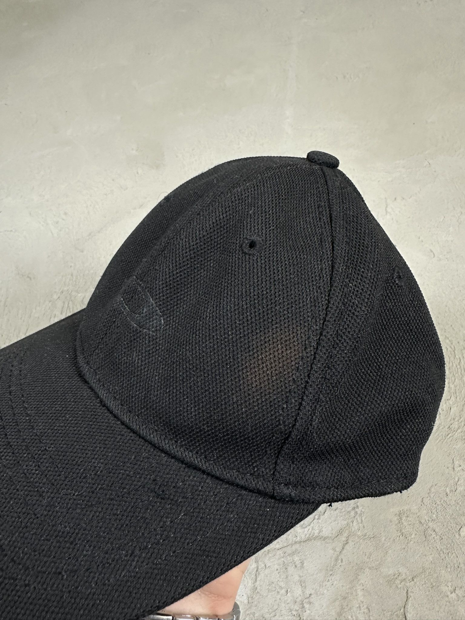 Oakley 90s Vintage Oakley Circle Logo Cap Hat Size ONE SIZE - 4 Thumbnail