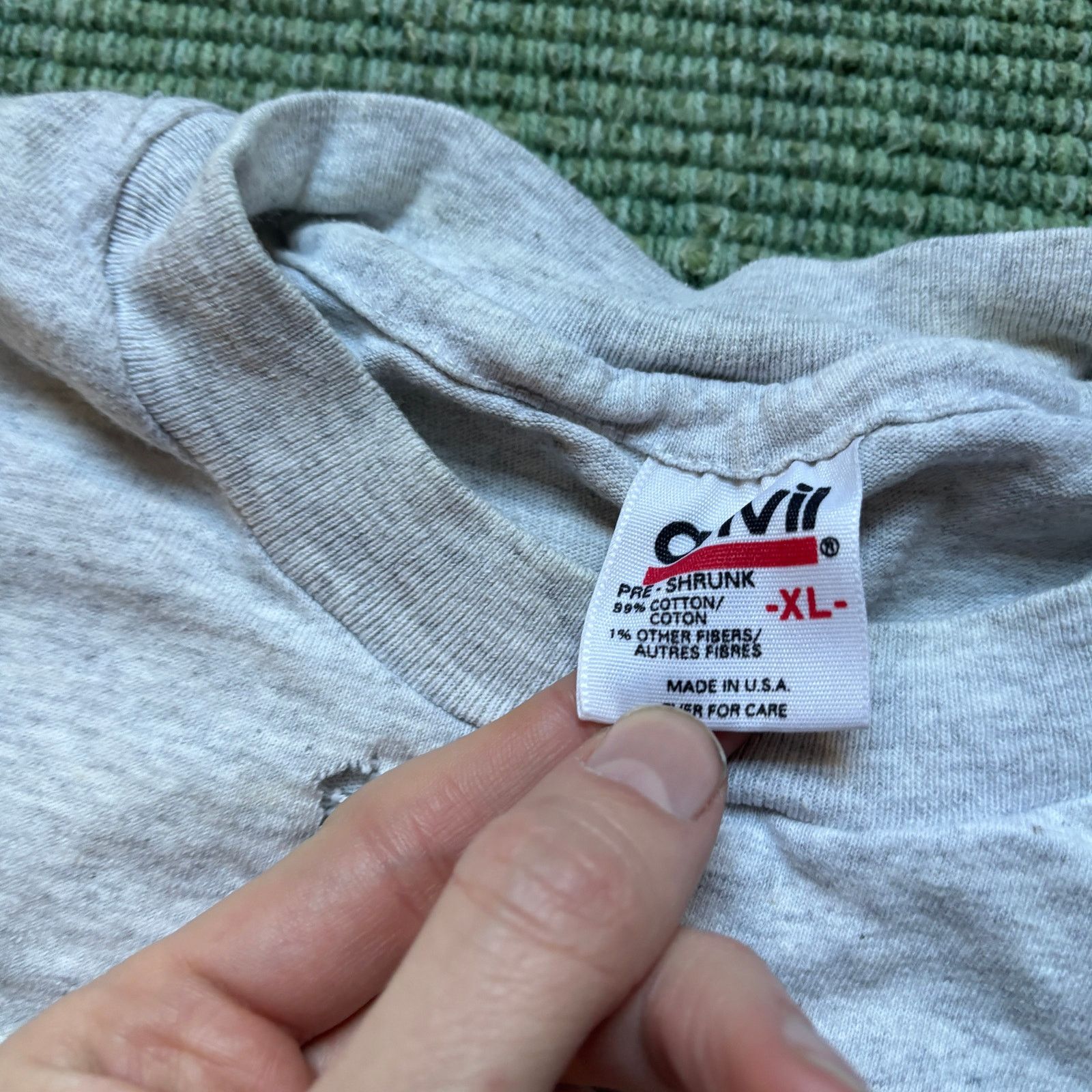 Anvil × Vintage Vintage wrap around print nature tee shirt 1990s distressed Size US XL / EU 56 / 4 - 5 Thumbnail