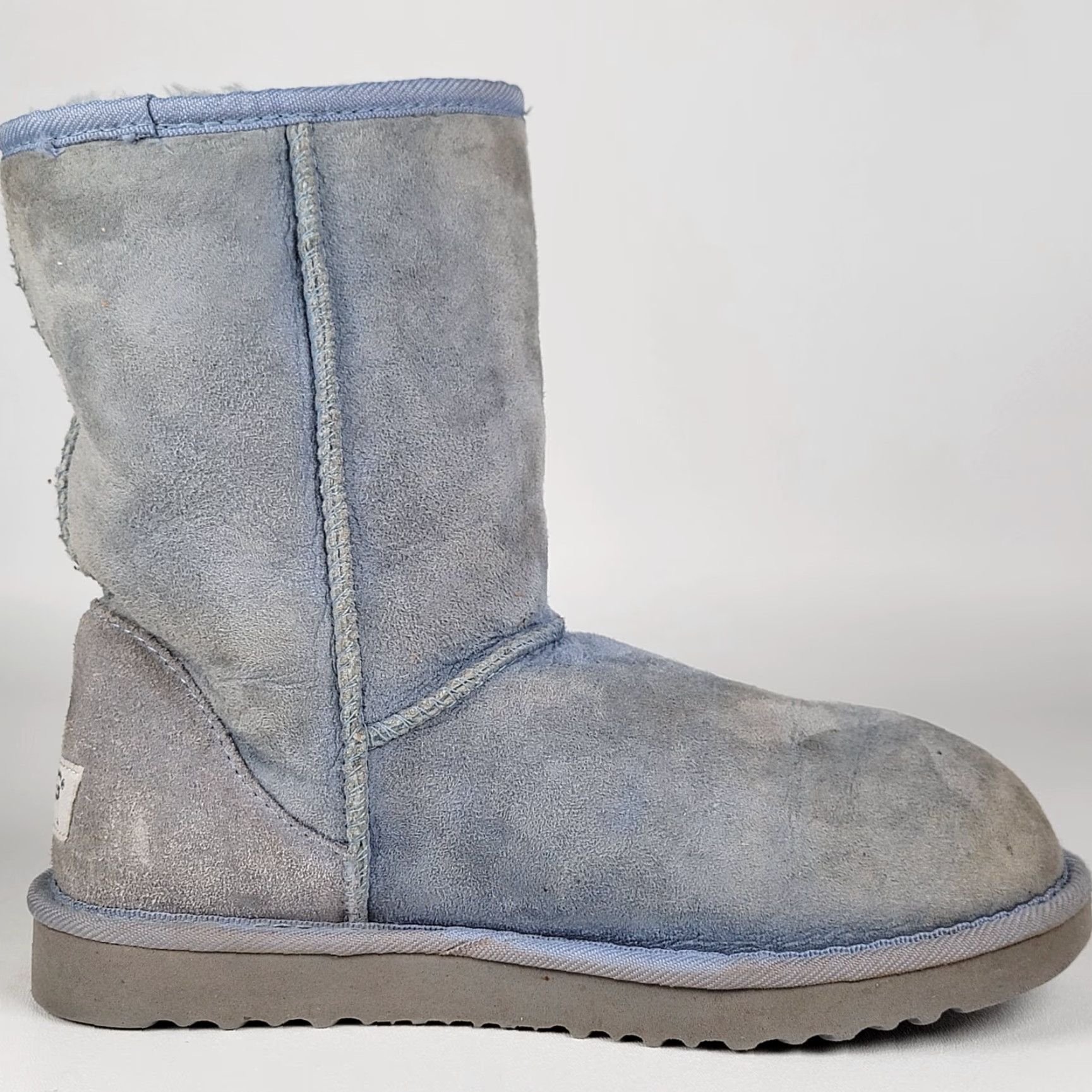 Ugg UGG Classic Short Boots Womens Size 7 Suede Light Blue Shearling Wool Lined Winter Casual Size 28" / US 6 / IT 42 - 5 Thumbnail