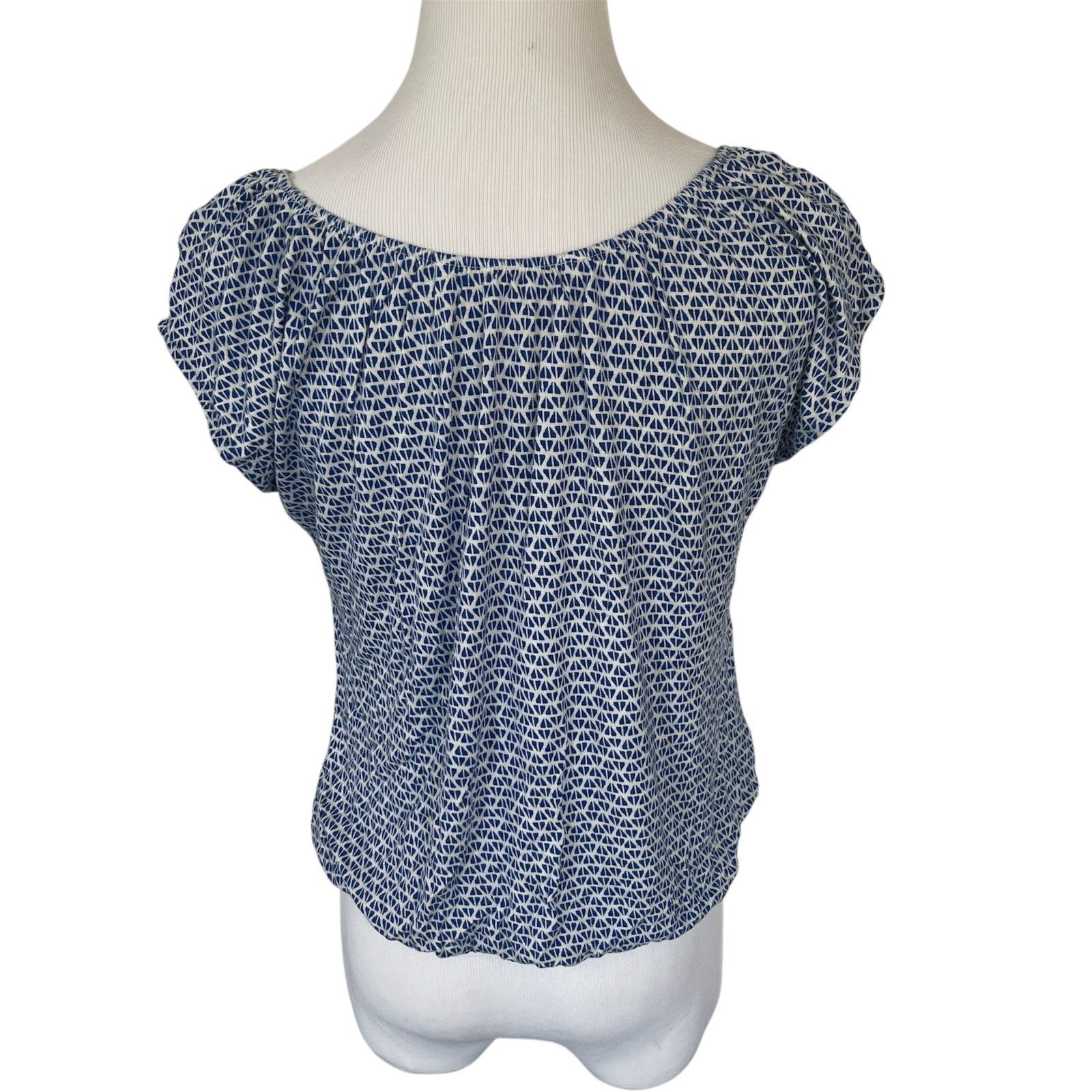 Old Navy Blue White Flutter Sleeve Elastic Waist Short Sleeve Blouse Size XS / US 0-2 / IT 36-38 - 3 Thumbnail