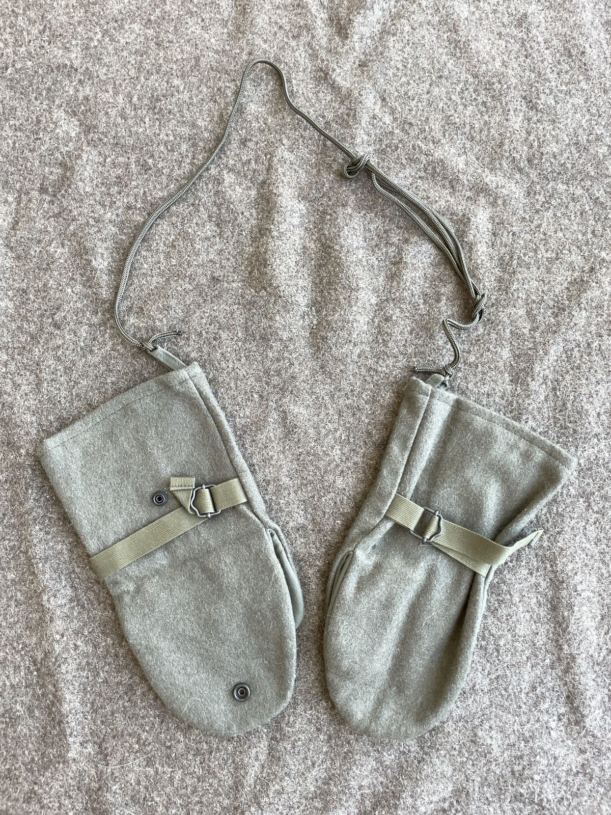 Other Austrian Military Vintage Wool Gloves Size ONE SIZE - 5 Thumbnail