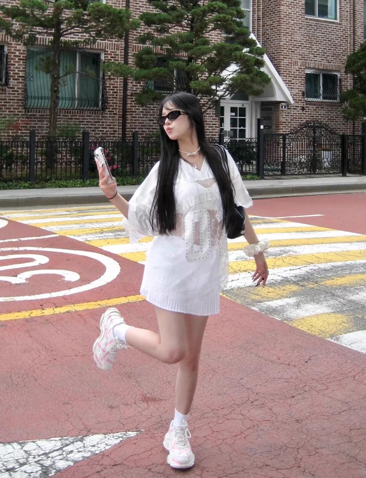 Balenciaga Balenciaga Womens Triple White-Pink 35- Sweet Cool Size US 4.5 / IT 34.5 - 9 Thumbnail