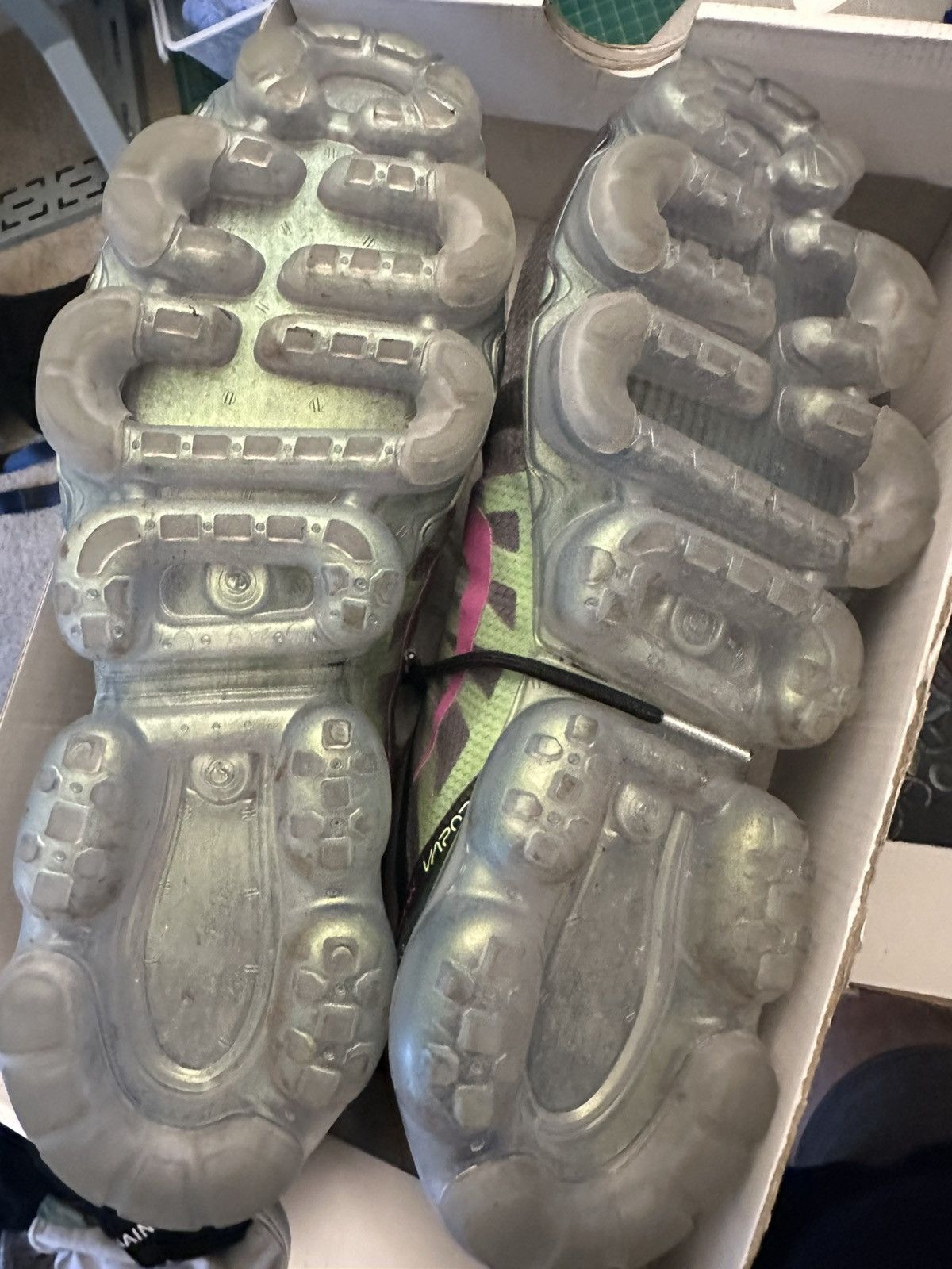 Nike Nike Air VaporMax 2019 PRM black green pink 9.5 running shoe Size US 9.5 / EU 42-43 - 10 Thumbnail