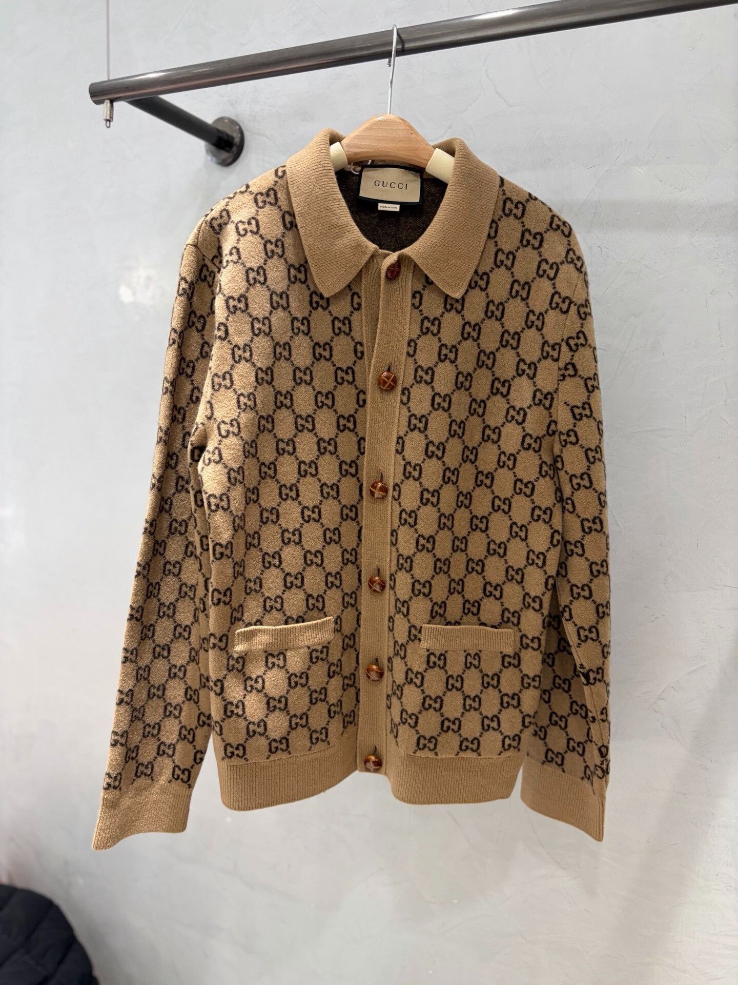 Gucci gucci khaki knitted cardigan with logo pattern Size US L / EU 52-54 / 3 - 1 Thumbnail