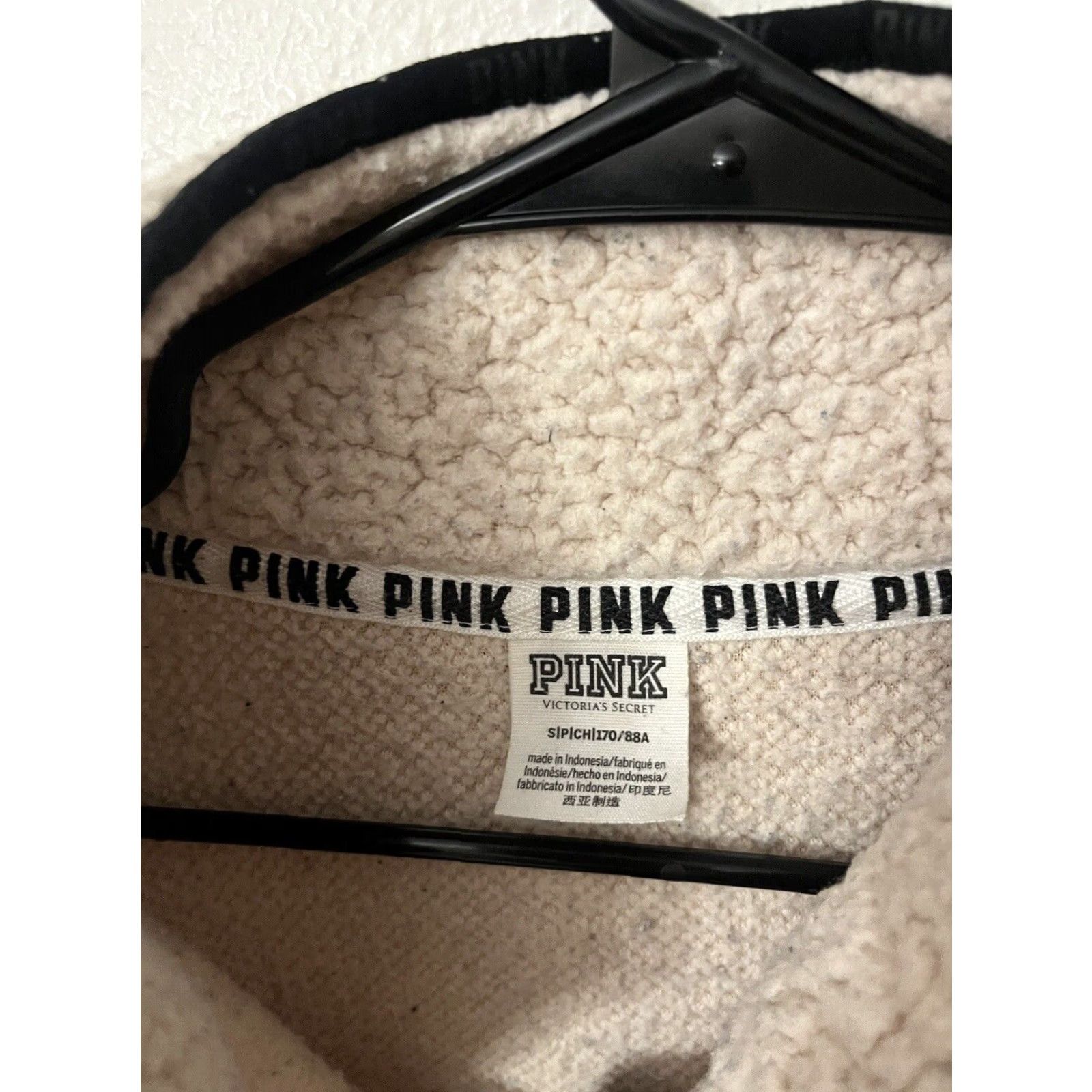 Victoria's Secret VICTORIA’S SECRET PINK Cream Sherpa 1/4 Zip Long Sleeve Pullover Sweater Sz S Size S / US 4 / IT 40 - 2 Thumbnail