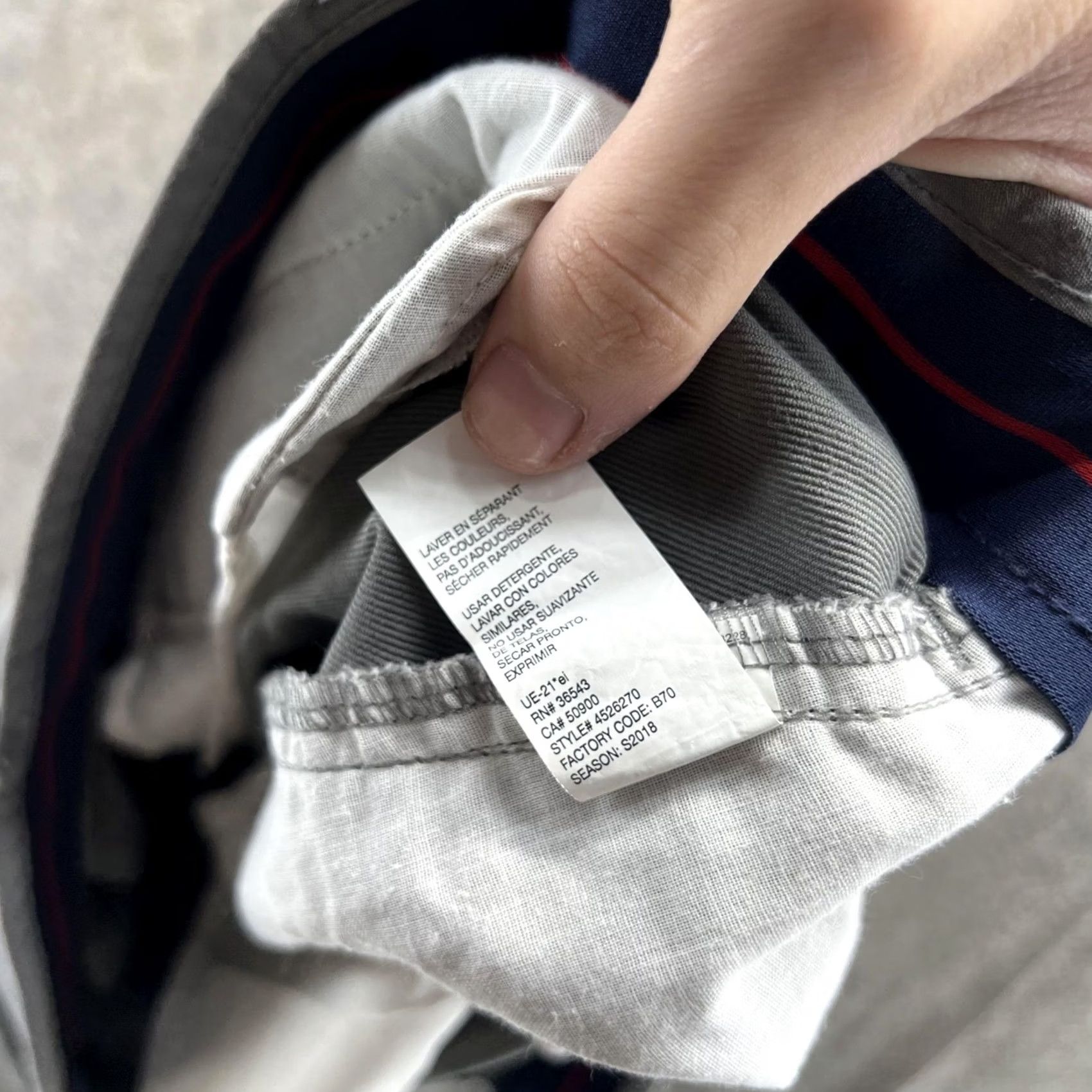 Izod IZOD Shorts Mens 40 Gray Lightweight Chino Flat Front Casual 10 Inseam Size US 40 / EU 56 - 6 Thumbnail