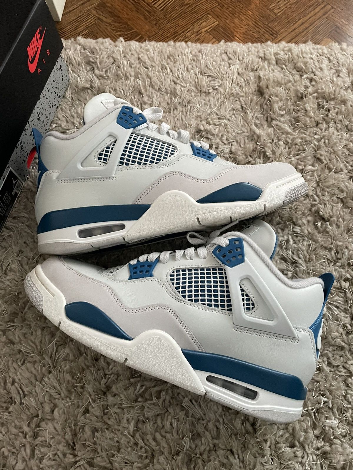Jordan Brand Jordan 4 Military Blue Size US 8.5 / EU 41-42 - 2 Thumbnail