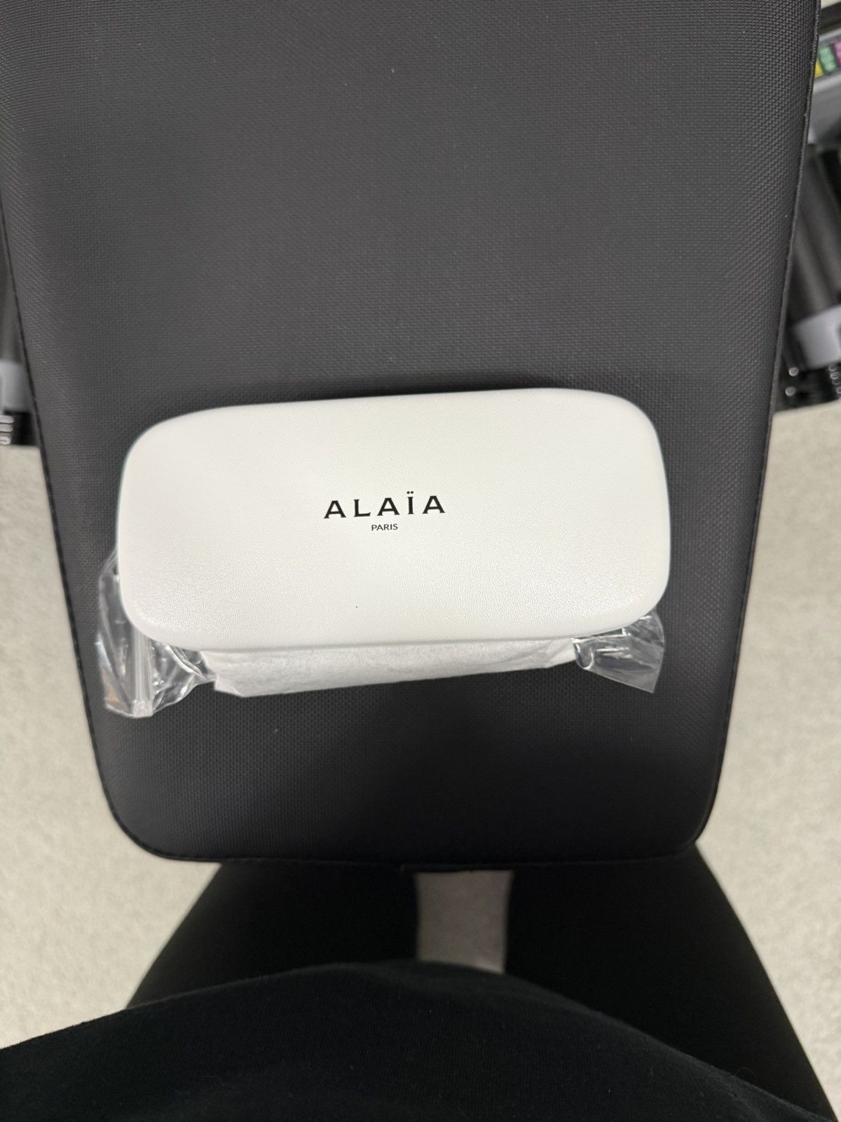 Alaia NWT Alaïa AA0094S Shield Sunglasses - Black Size ONE SIZE - 7 Thumbnail