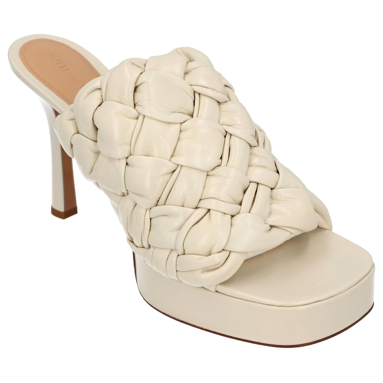 Bottega Veneta o1y0725 Covered Heel Mules in Beige Size US 7.5 / IT 37.5 - 2 Thumbnail