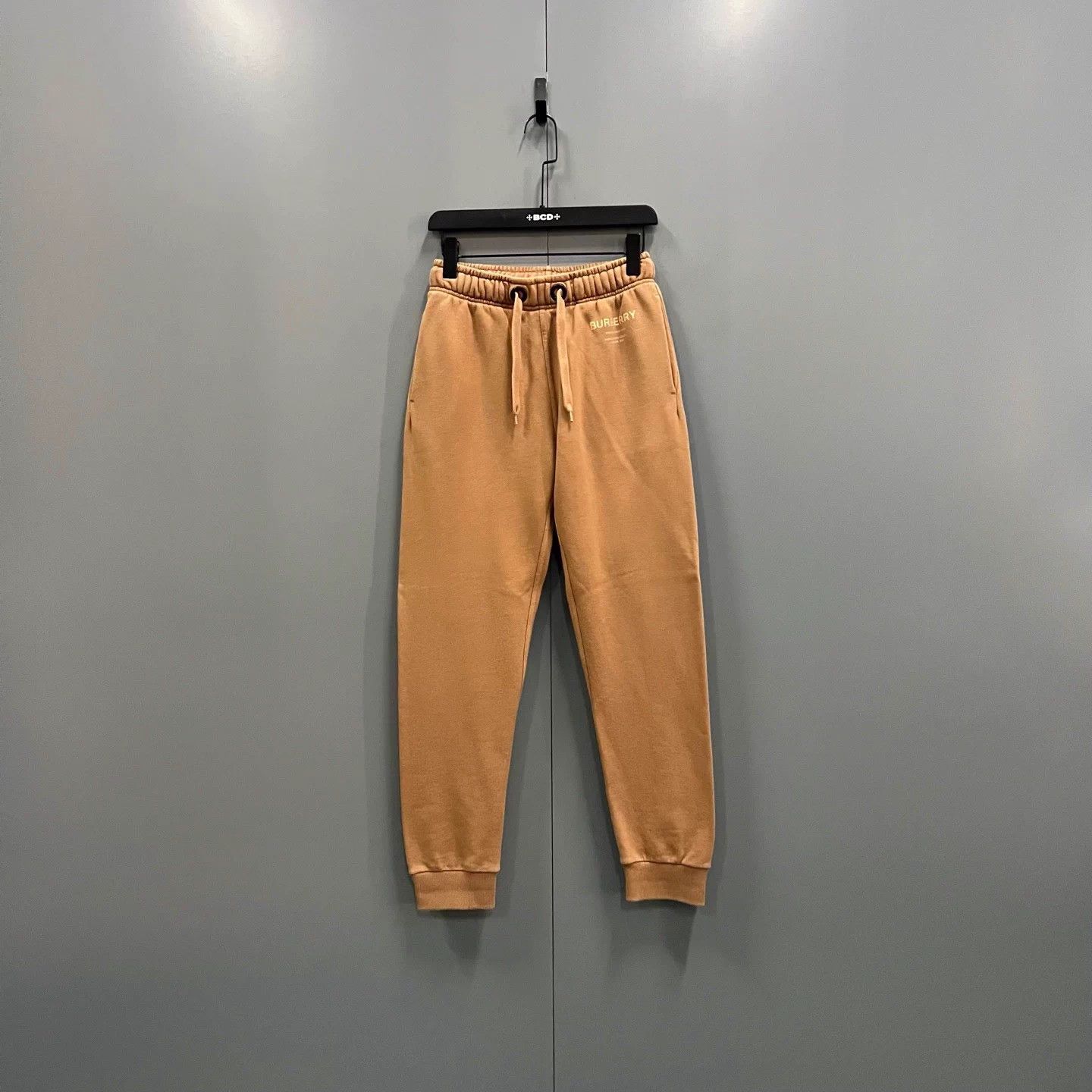 Burberry Burberry Solid Logo Elastic Sweatpants XS 95 New Size 30" / US 8 / IT 44 - 1 Thumbnail