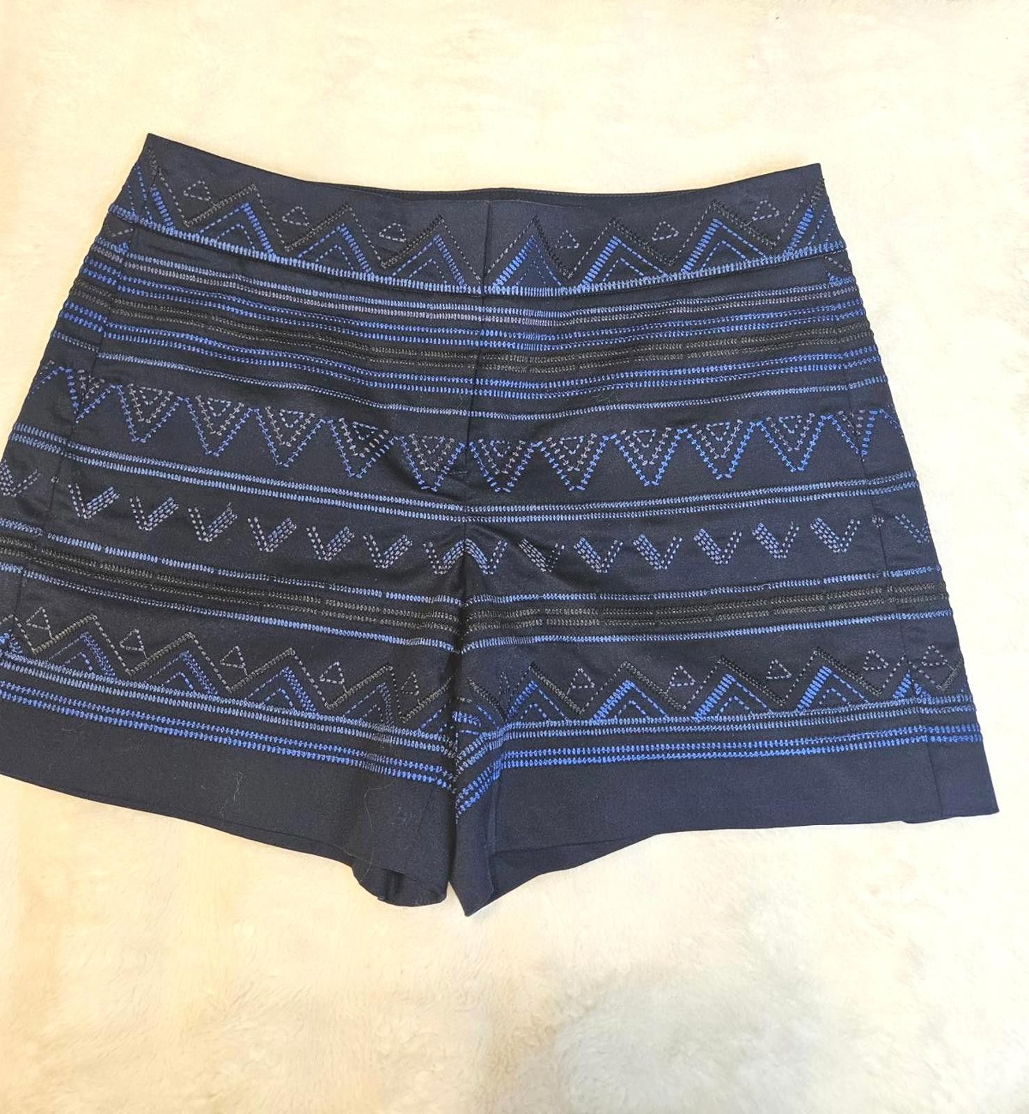 Designer WHBM Women's Blue Embroidered Patterned Shorts #528 Size 26" / US 2 / IT 38 - 3 Thumbnail