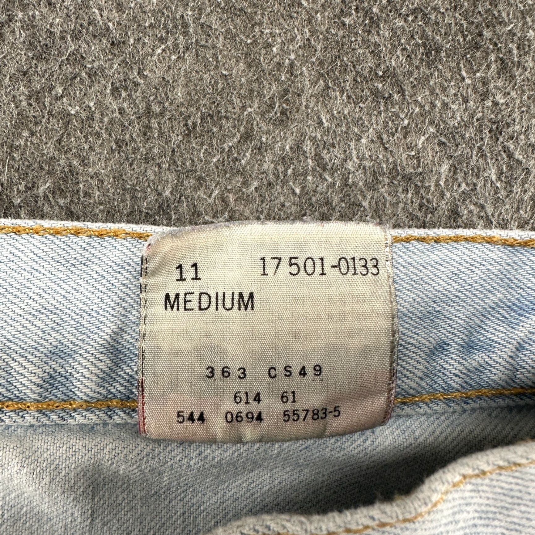 Levi's VINTAGE Levi's 501 Jeans Womens 11 Blue Straight Regular Light Wash Denim USA 90s Jeans Size 32" / US 10 / IT 46 - 5 Thumbnail