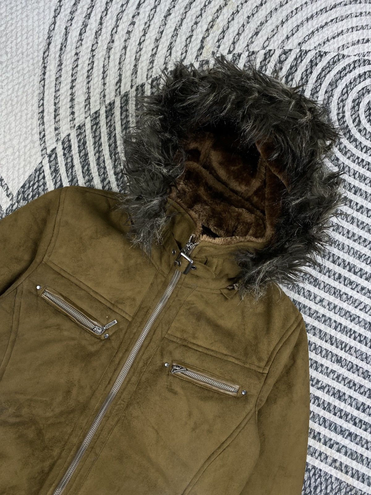 Hysteric Glamour Vtg Louis Cavlon Faux Fur Hooded Suede jacket Size US S / EU 44-46 / 1 - 5 Thumbnail