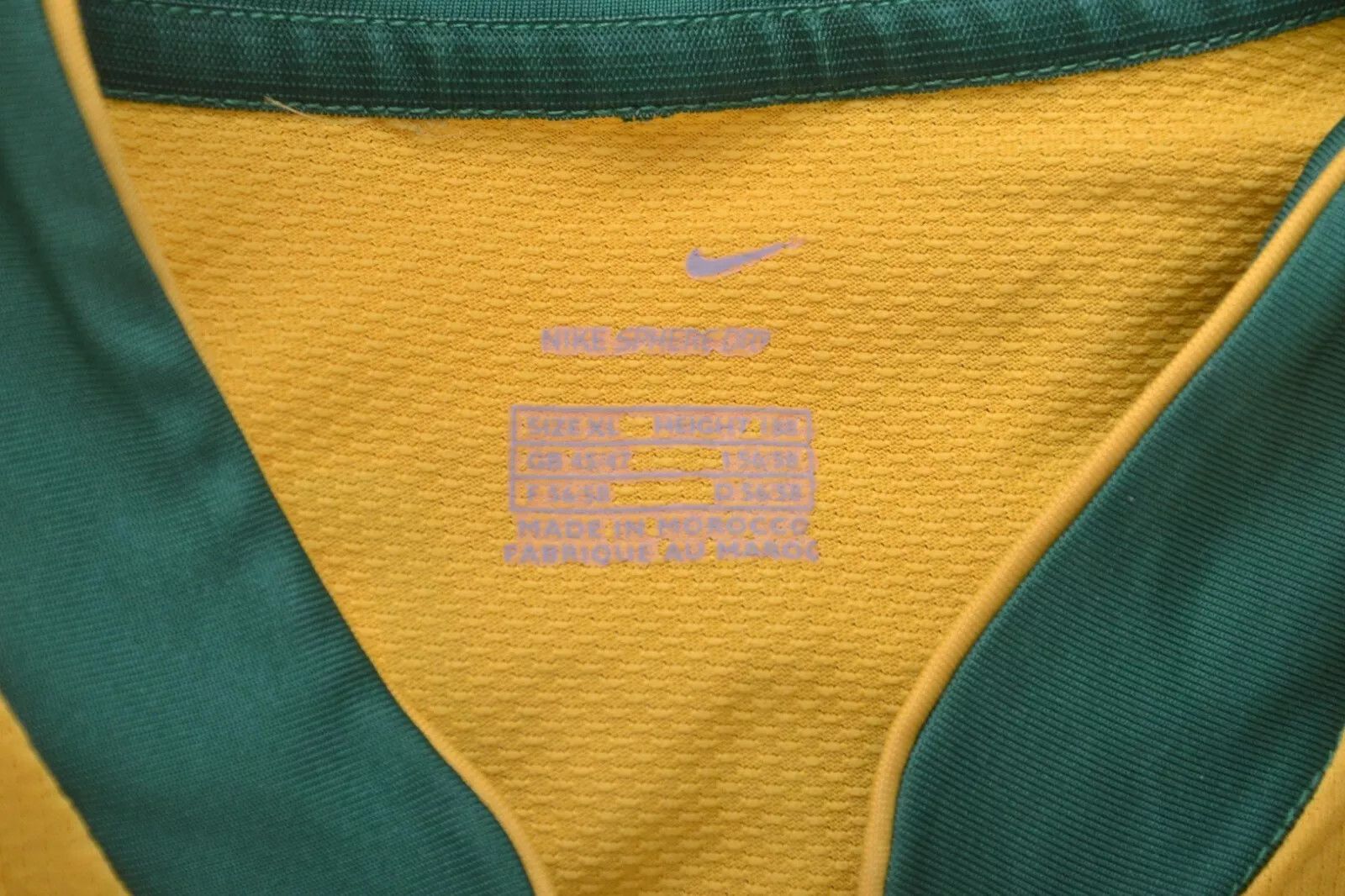 Nike BRAZIL 2006/2008 FOOTBALL SHIRT JERSEY NIKE XL RONALDINHO 10 Size US XL / EU 56 / 4 - 5 Thumbnail