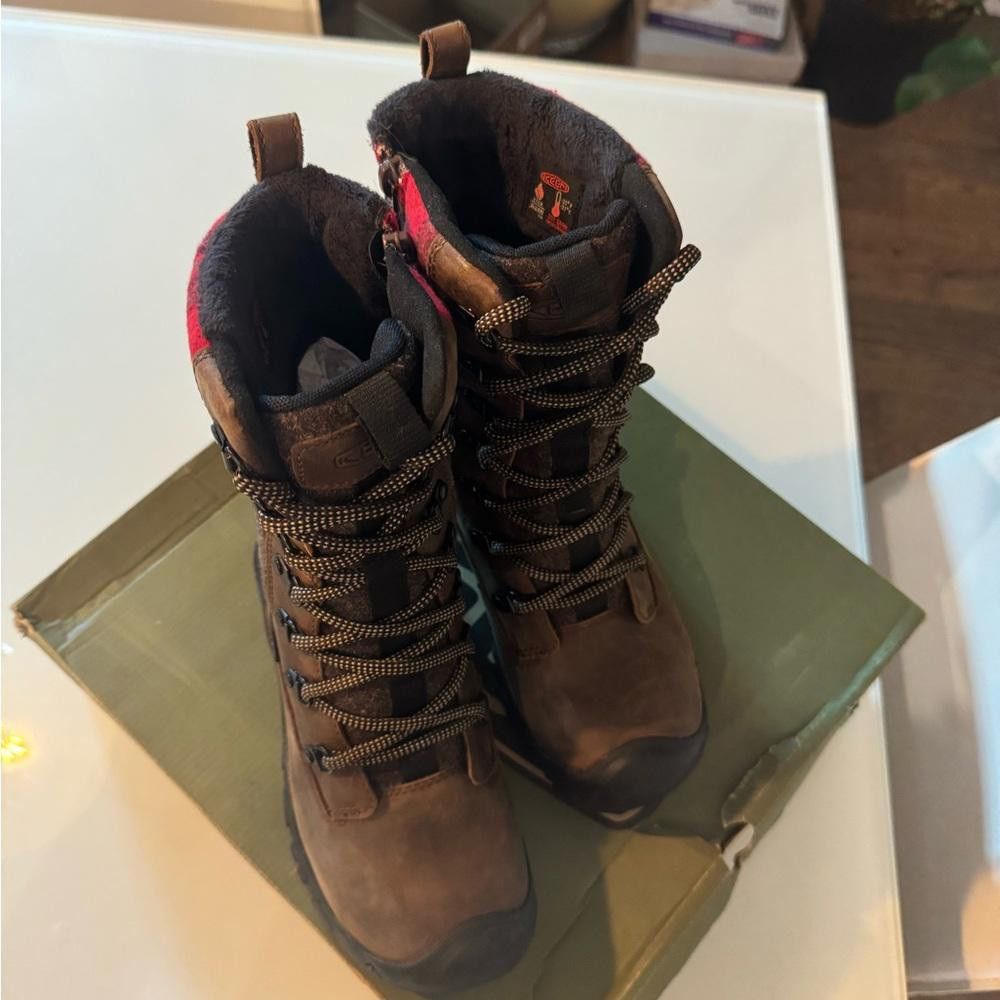 KEEN Keen winter boots - size 6 Size US 6 / IT 36 - 7 Thumbnail