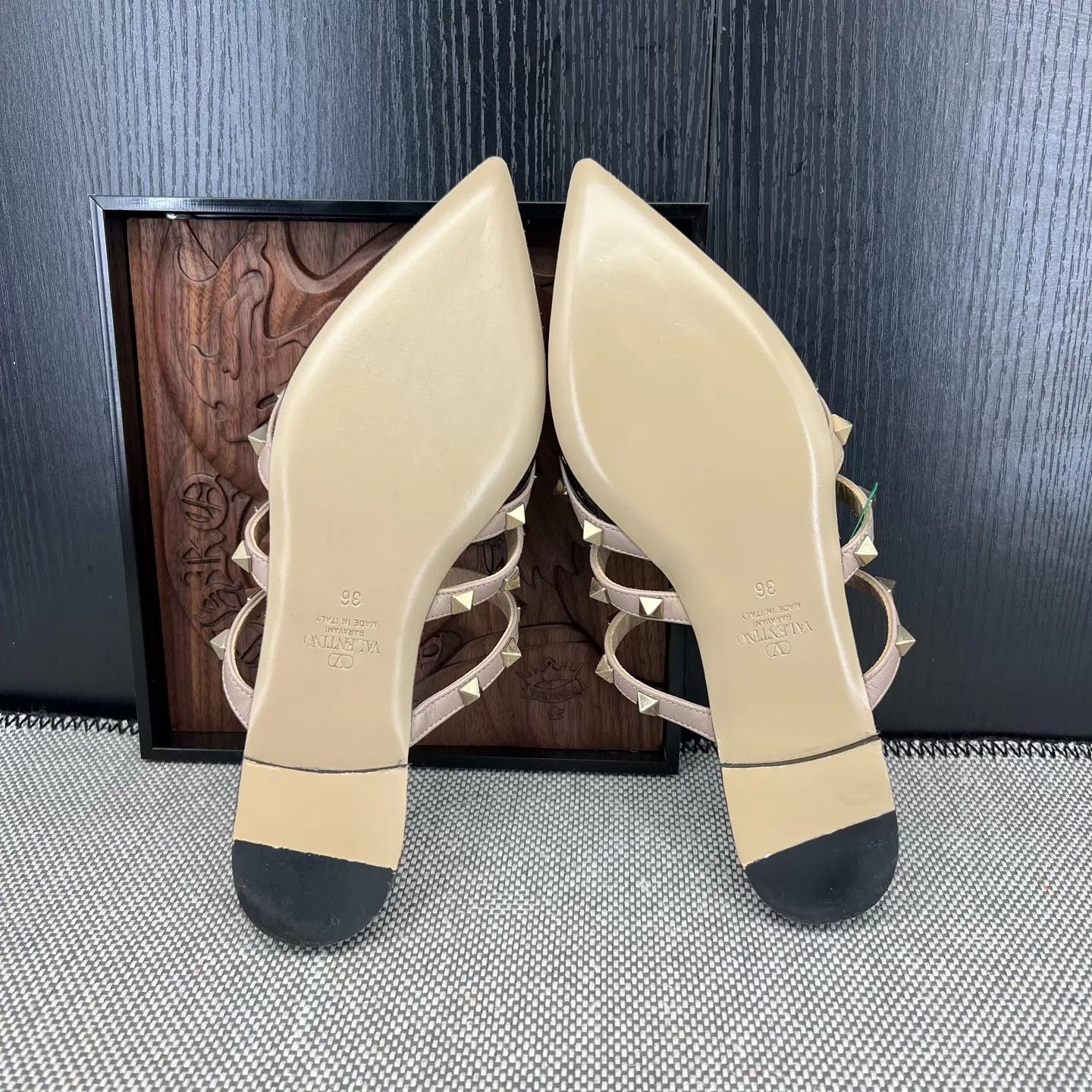 Valentino Valentino Rockstud Flat Black 36 Worn Size US 5.5 / IT 35.5 - 6 Thumbnail