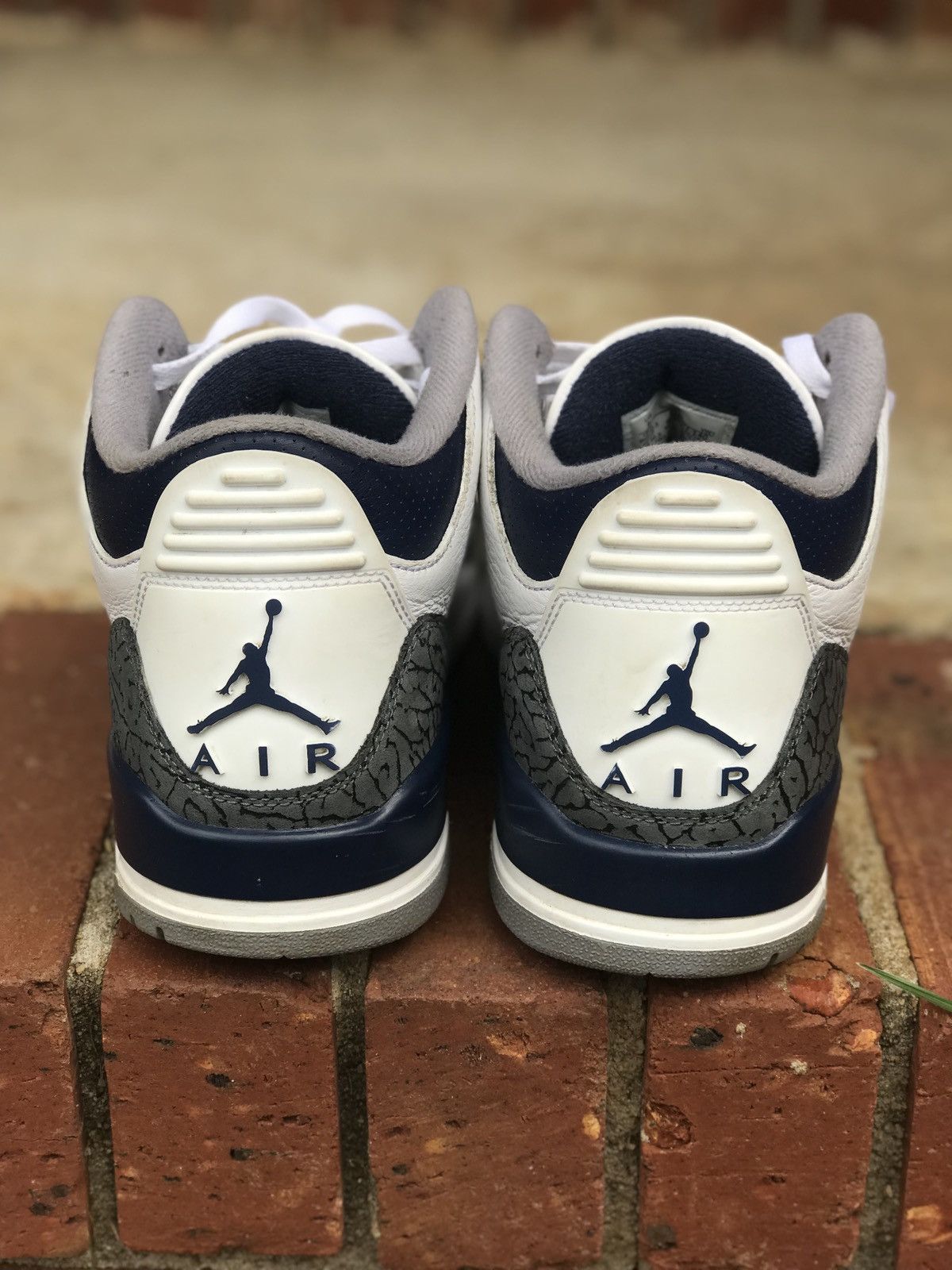 Jordan Brand Air Jordan Retro 3 Midnight Navy Size 9 Size US 9 / EU 42 - 4 Thumbnail