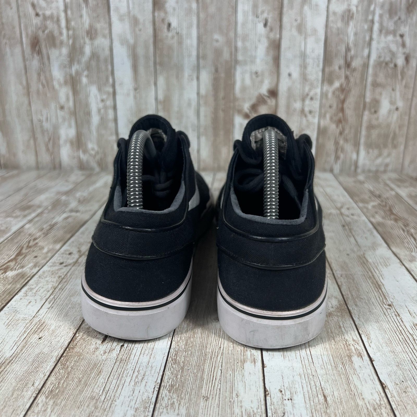 Nike Nike Stefan Janoski skateboarding shoe Mens 9 black white Size US 9 / EU 42 - 3 Thumbnail