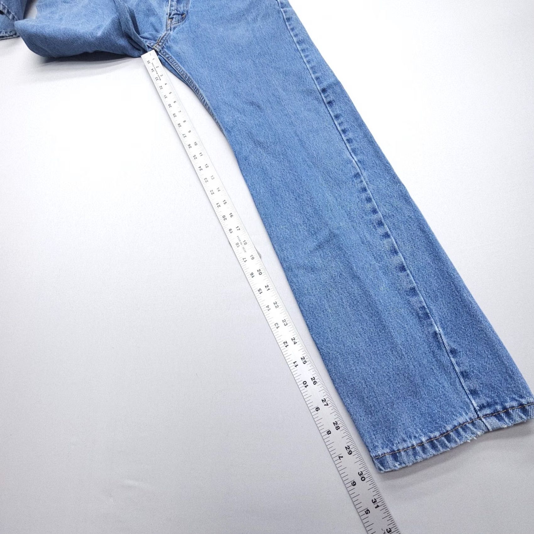 Levi's Levi's 505 Jeans Regular Fit Straight Leg Mens 30 x 30 Denim Blue Cotton 5-Pocket Logo Vintage No (30") 30" Inseam Size US 30 / EU 46 - 6 Thumbnail