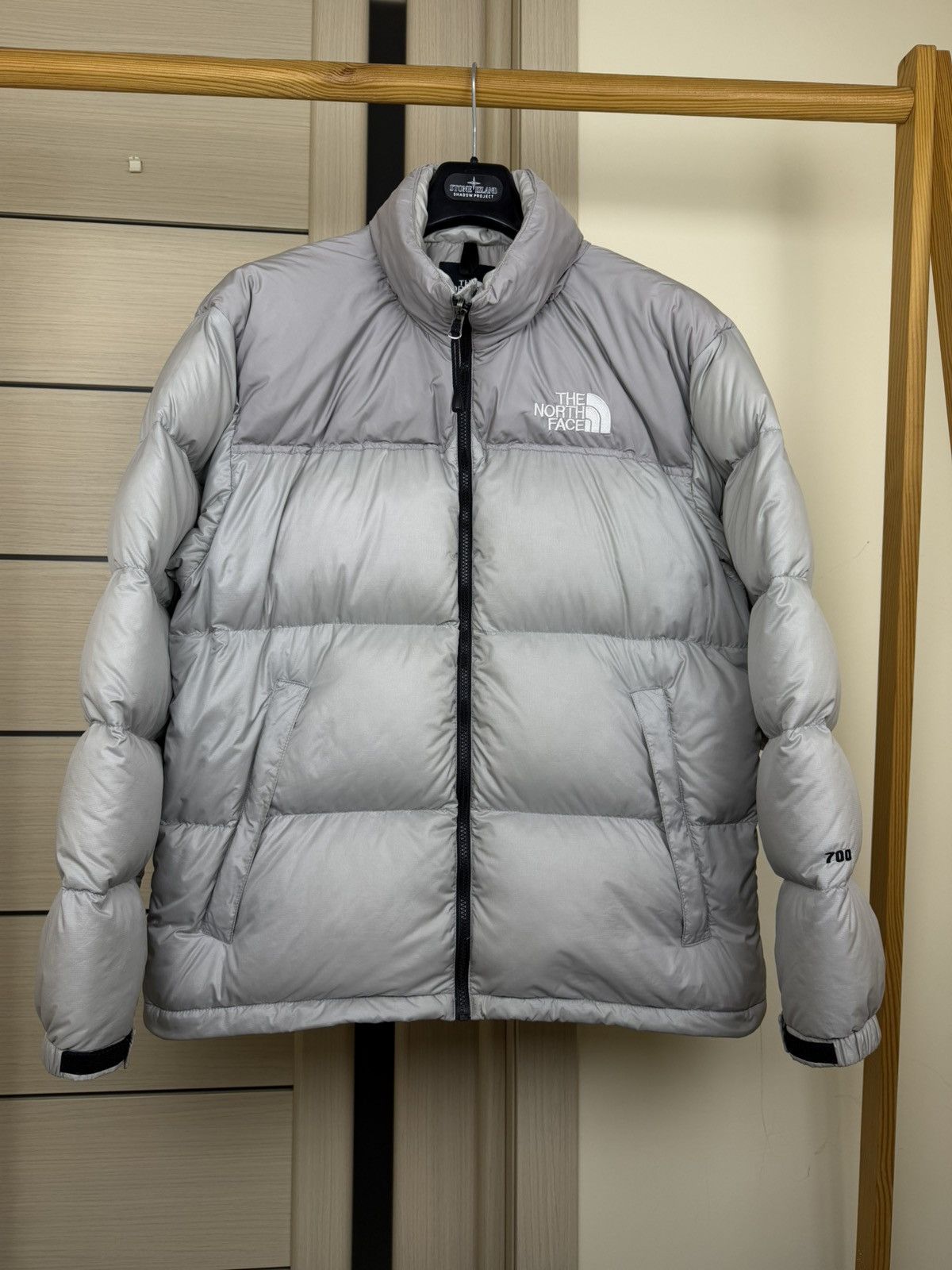 The North Face The North Face 1996 Retro Nuptse 700 Jacket Silver Grey Size US L / EU 52-54 / 3 - 3 Thumbnail