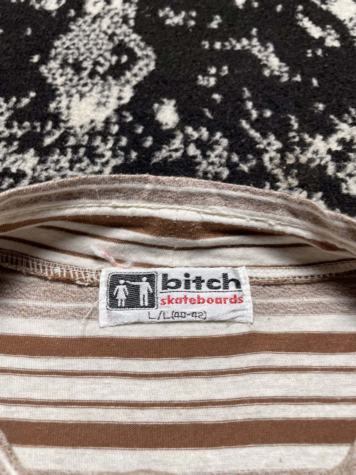 Girl Skateboards Vintage Bitch skateboards stripes Size US L / EU 52-54 / 3 - 6 Thumbnail