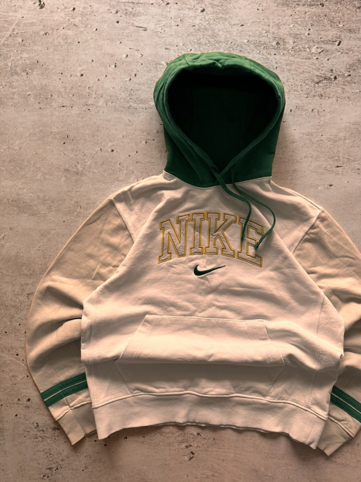 Nike × Vintage NIKE VINTAGE CENTER LOGO OVERSIZE BOXY HOODIE Size US M / EU 48-50 / 2 - 2 Thumbnail