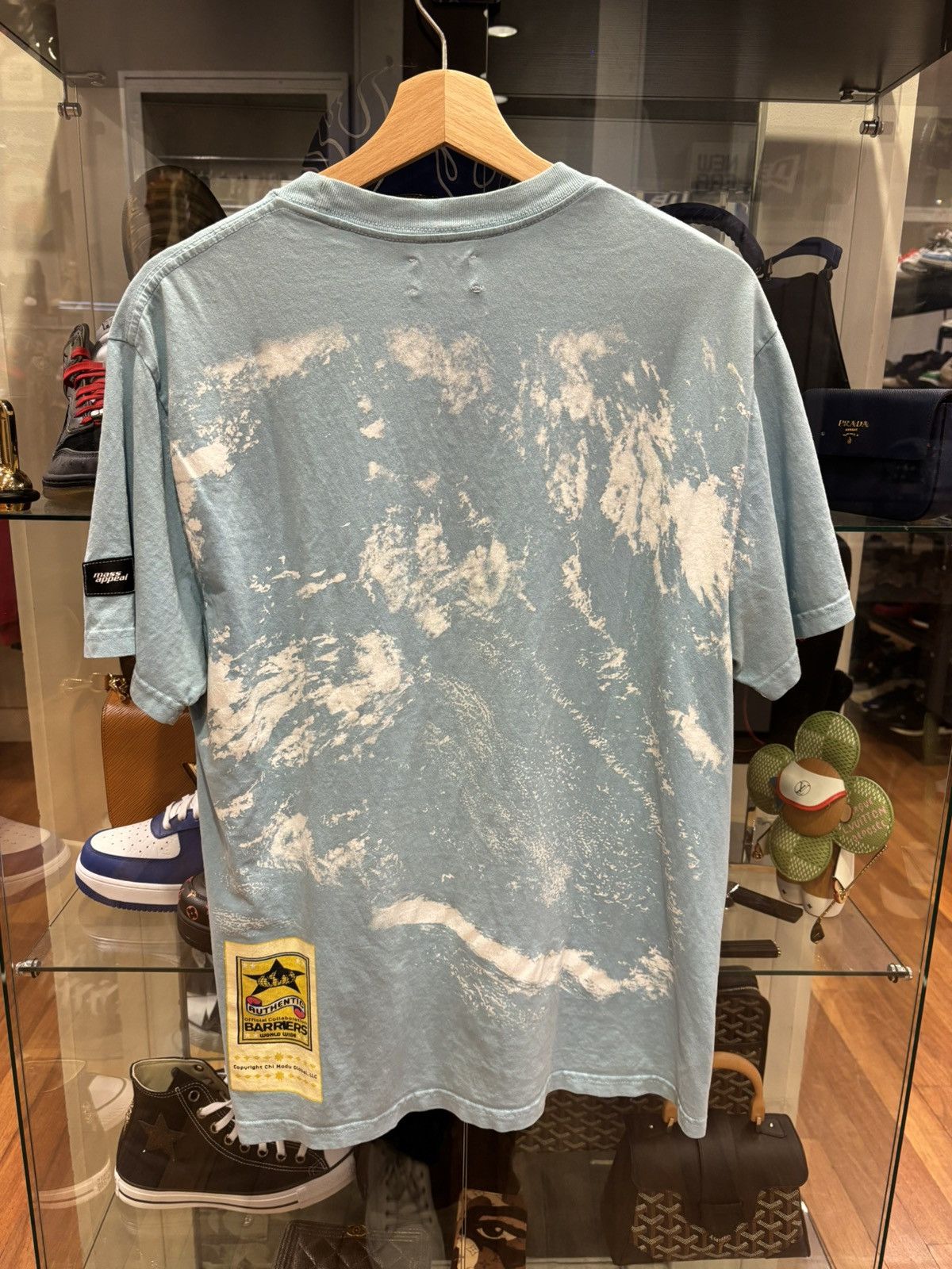 Barriers Barriers ‘Blue Nas Tee’ Size US M / EU 48-50 / 2 - 2 Thumbnail