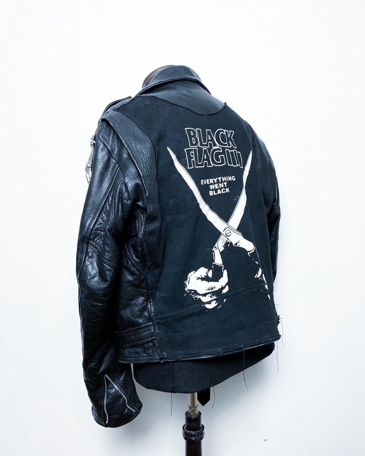 Art Comes First BLACK FLAG CUSTOM BLACK LEATHER BIKE PUNK GOTH 666 JACKET Size US XXL / EU 58 / 5 - 12 Thumbnail