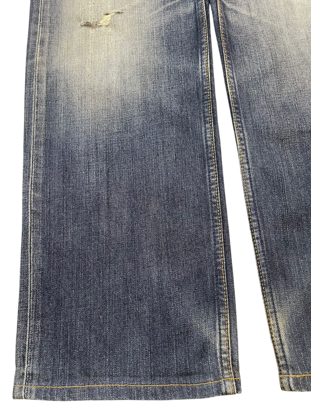 Levi's Vintage 90s Levis 703 Blue Faded Wash Distressed Baggy Jeans Size US 31 - 7 Thumbnail