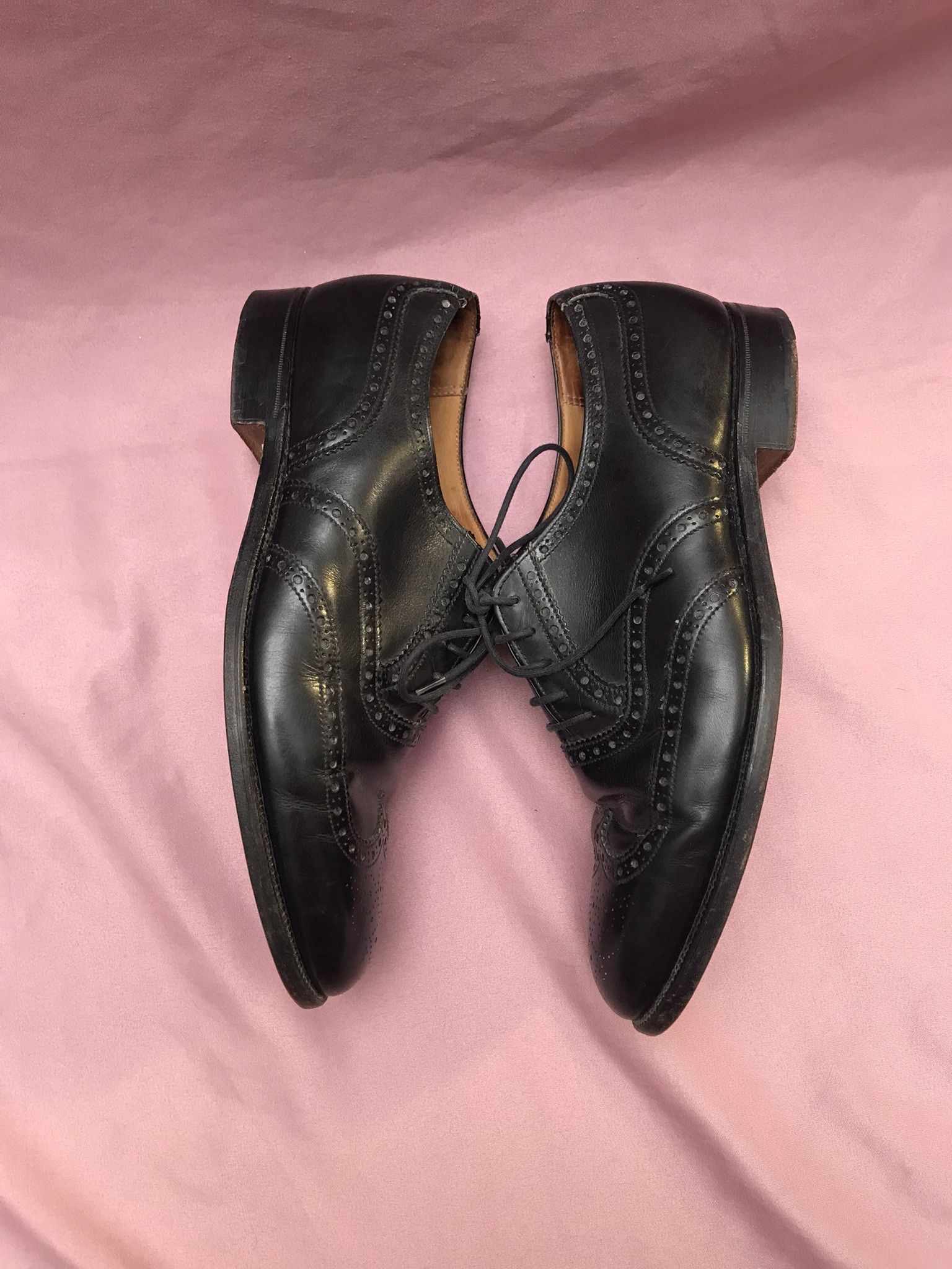 Crockett & Jones CROCKETT & JONES MADE IN ENGLAND BLACK LEATHER FULL BROGUES Size US 8 / EU 41 - 10 Thumbnail