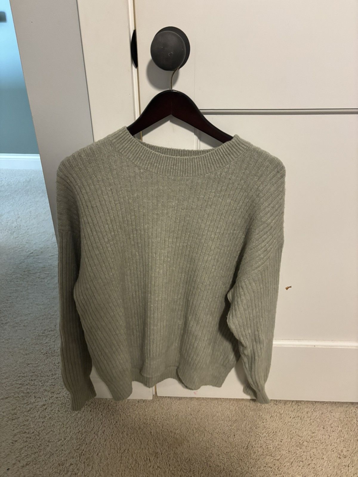 H&M sage green sweater Size L / US 10 / IT 46 - 1 Thumbnail