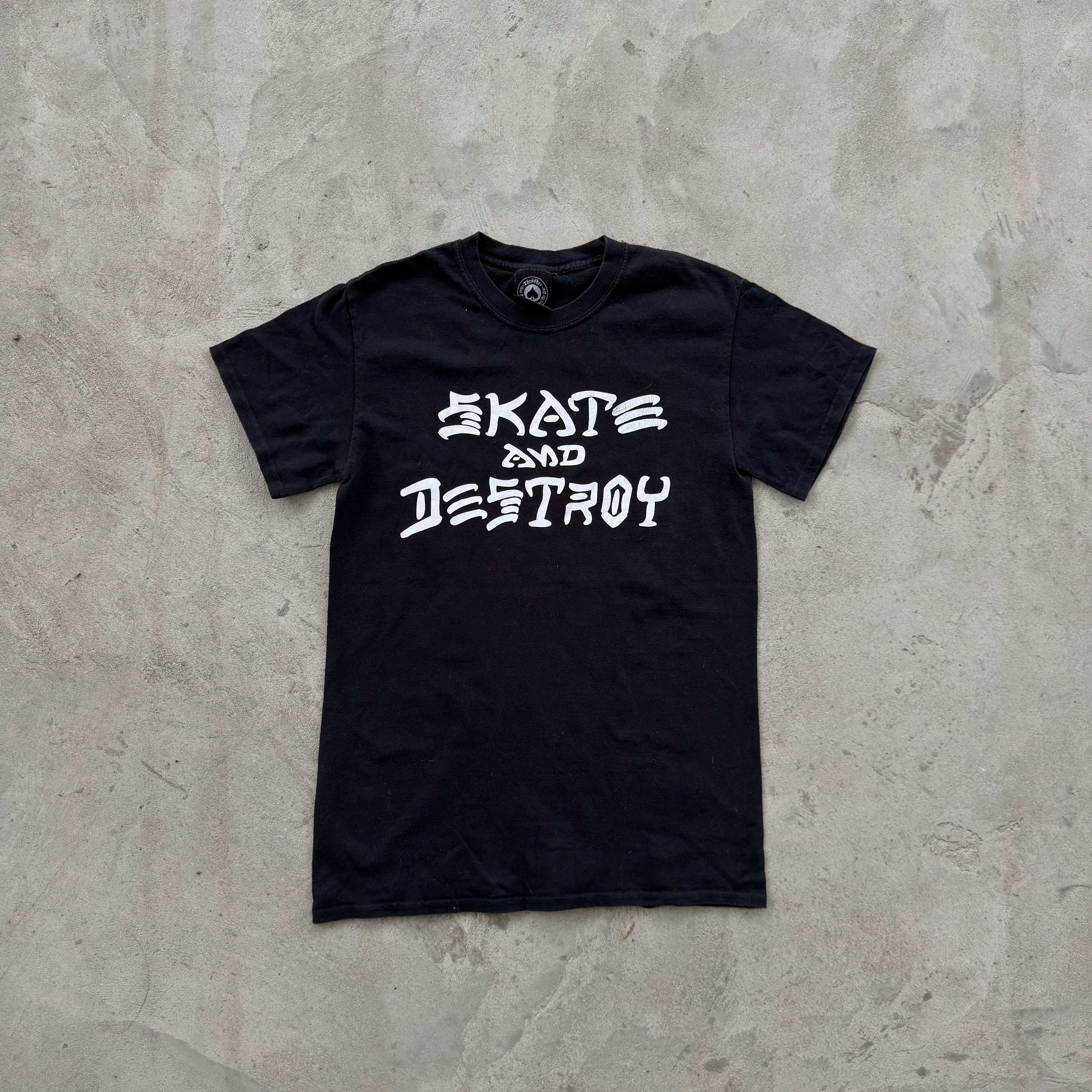 Thrasher Vintage 90s Thrasher Skate and Destroy Tee Size US S / EU 44-46 / 1 - 1 Thumbnail