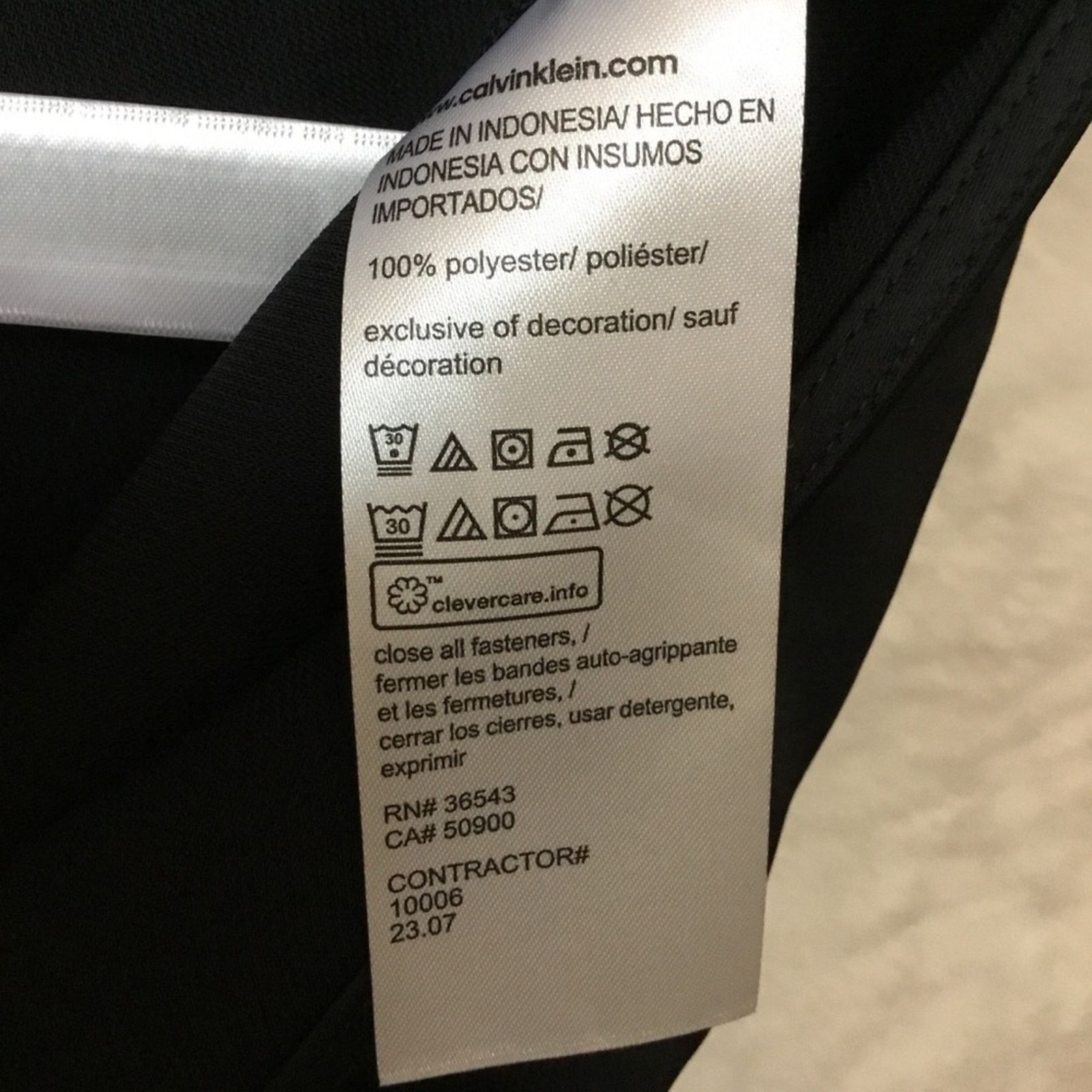 Calvin Klein Calvin Klein Black Satin Maxi Flare Skirt with Side Zipper Size 30" / US 8 / IT 44 - 8 Thumbnail