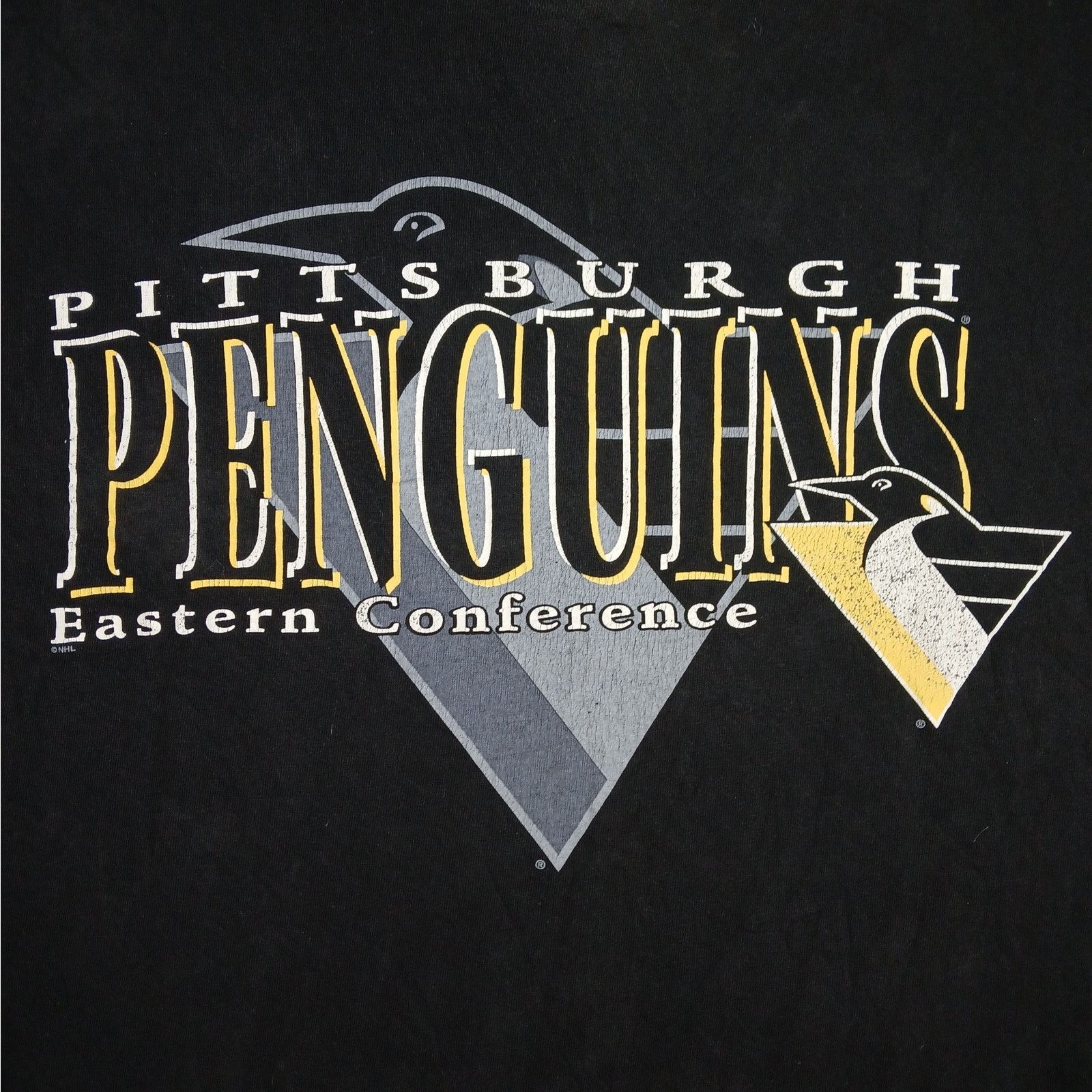 NHL Vintage 1990s Pittsburg Penguins Easter Conference tshirt Size US M / EU 48-50 / 2 - 2 Thumbnail