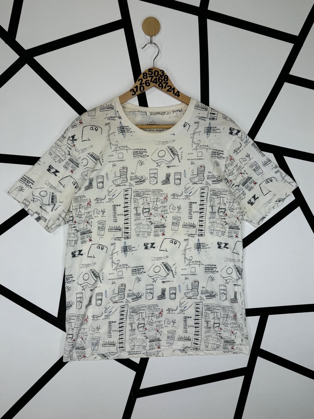 Uniqlo JEAN MICHEL BASQUIAT ART DESIGNER FULL PRINT TEE Size US M / EU 48-50 / 2 - 1 Thumbnail