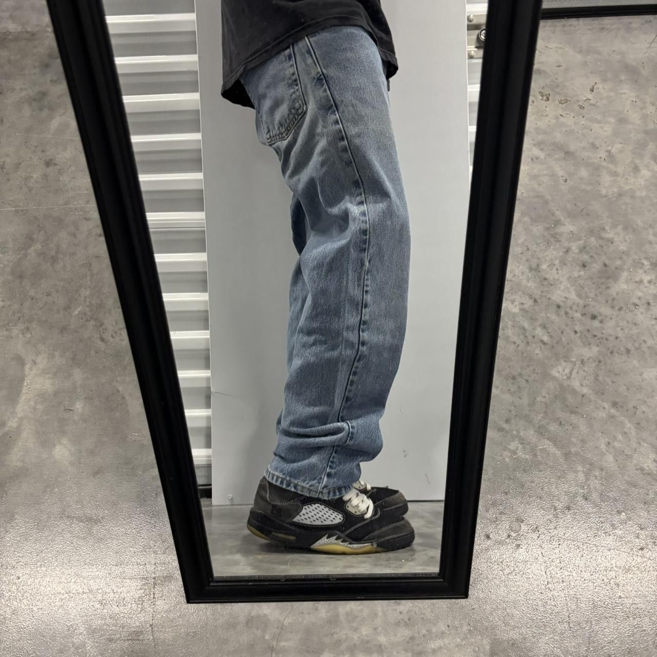 Levi's × Vintage Crazy Vintage Y2K/2000s Medium Wash Levi’s Denim Jeans! Size US 30 / EU 46 - 2 Thumbnail
