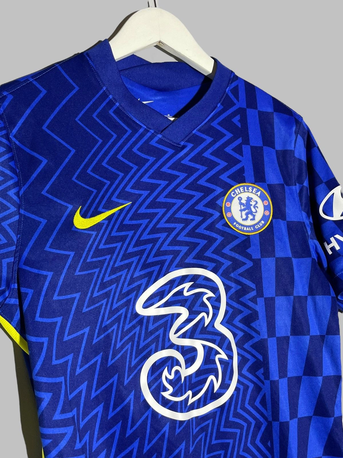 Chelsea Soccer × Nike Chelsea FC Nike 2021/22 Home Football Shirt Soccer Jersey Size US M / EU 48-50 / 2 - 3 Thumbnail