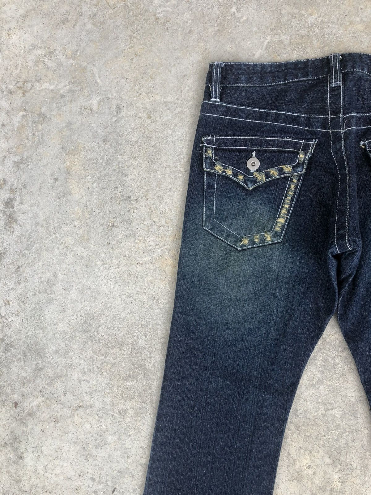 If Six Was Nine Japanese Limited Flared Jeans White Stitch Distressed Denim Size US 32 / EU 48 - 9 Thumbnail