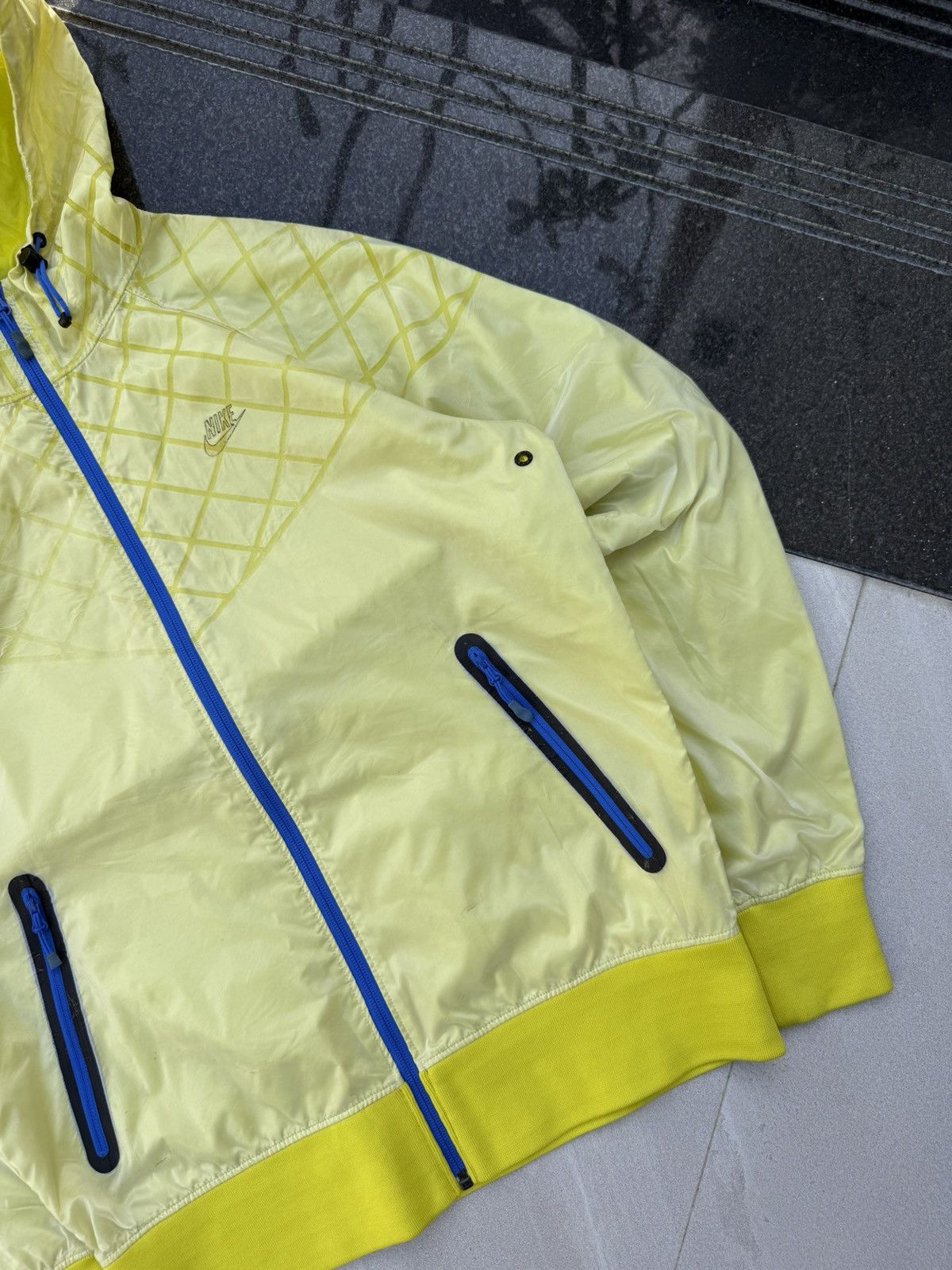 Nike 90’s NIKE RARE SWOOSH LOGO Y2K RETROVINTAGE ZIP NYLON JACKET Size US M / EU 48-50 / 2 - 4 Thumbnail