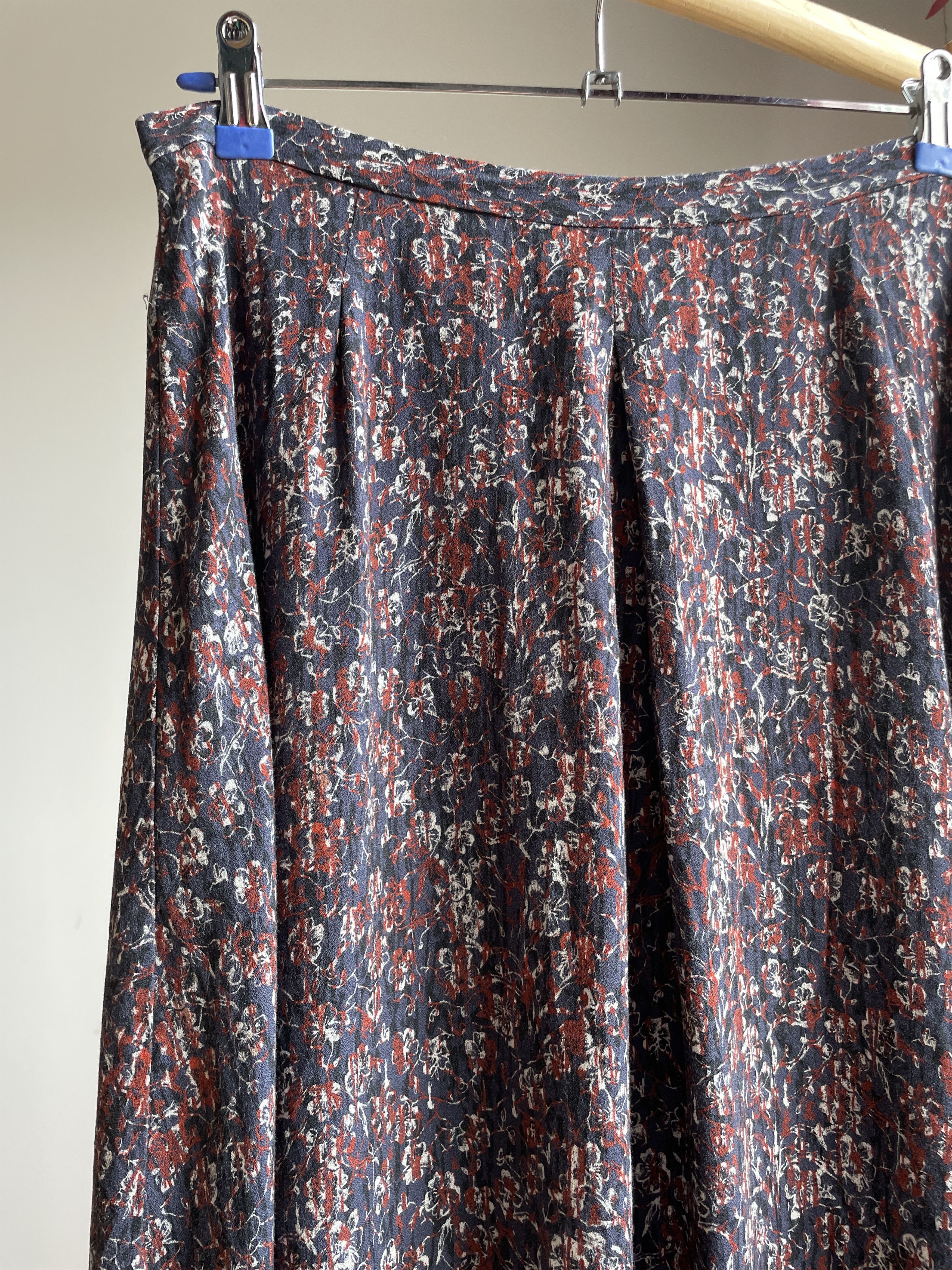 Other Brora Floral Viscose Flared Midi Skirt Size UK 12 Size 30" / US 8 / IT 44 - 4 Thumbnail