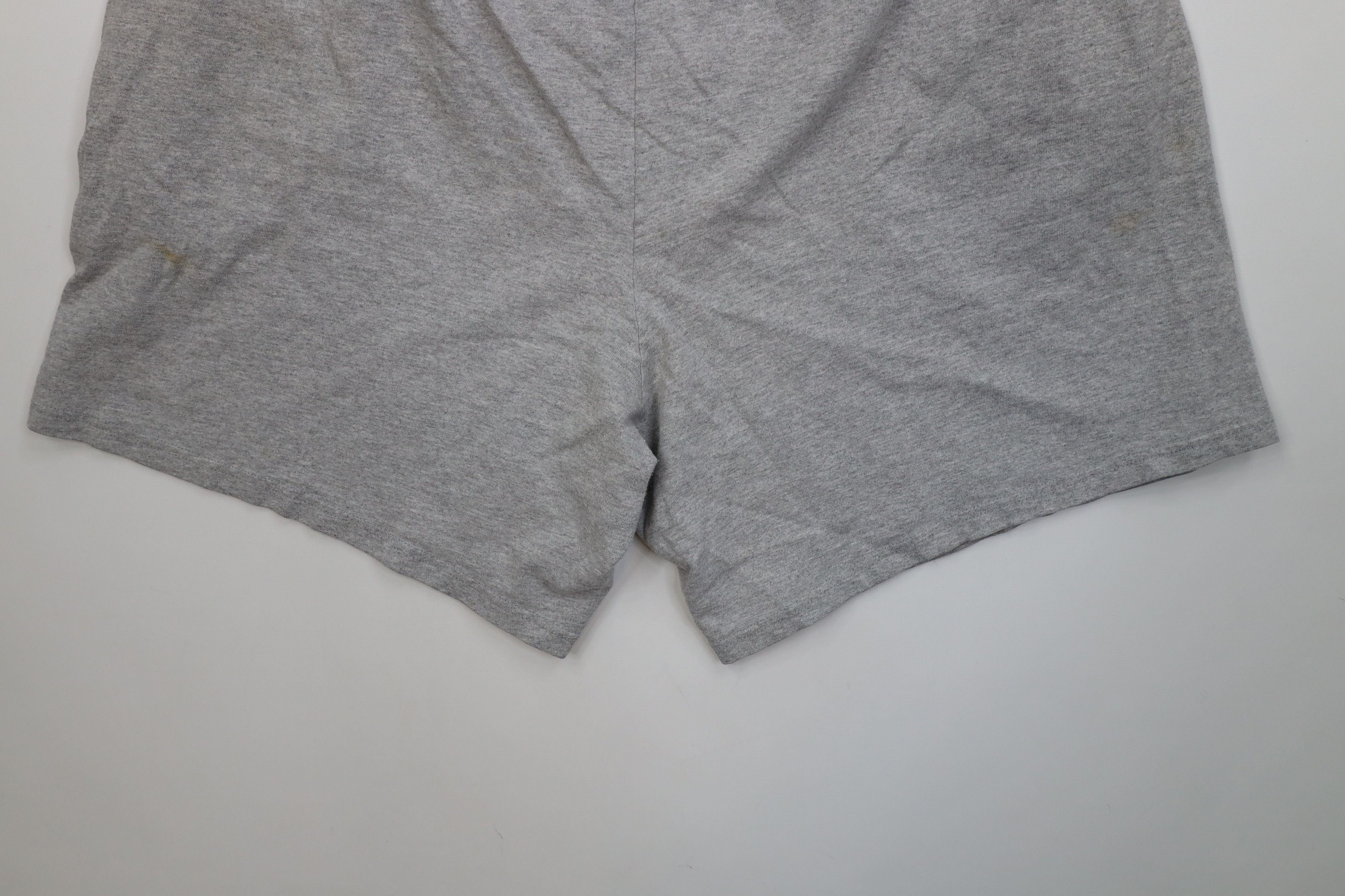 Nike Vintage Y2K Nike Mini Swoosh Above Knee Shorts Gray USA Size US 38 / EU 54 - 13 Thumbnail