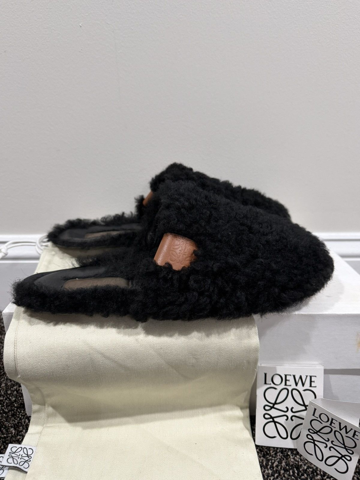 Loewe Loewe Shearling Black Wool Anagram Logo Slip On Slippers Size US 9 / EU 42 - 5 Thumbnail