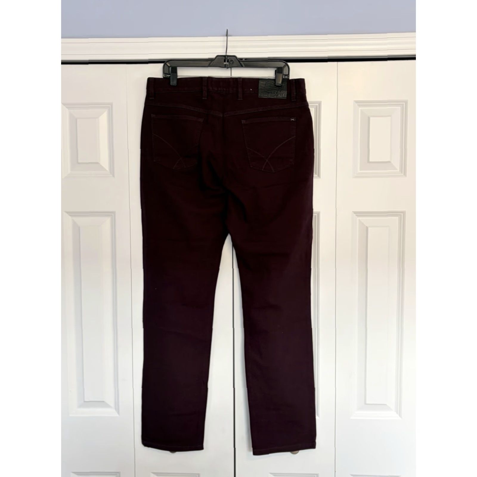 BRAX Brax Cooper Fancy Pants Mens Chino Straight Leg 35x32 Maroon Solid 5-Pocket Regular Rise Flat Front Cotton Knit Vintage No N/A Size US 35 - 2 Thumbnail