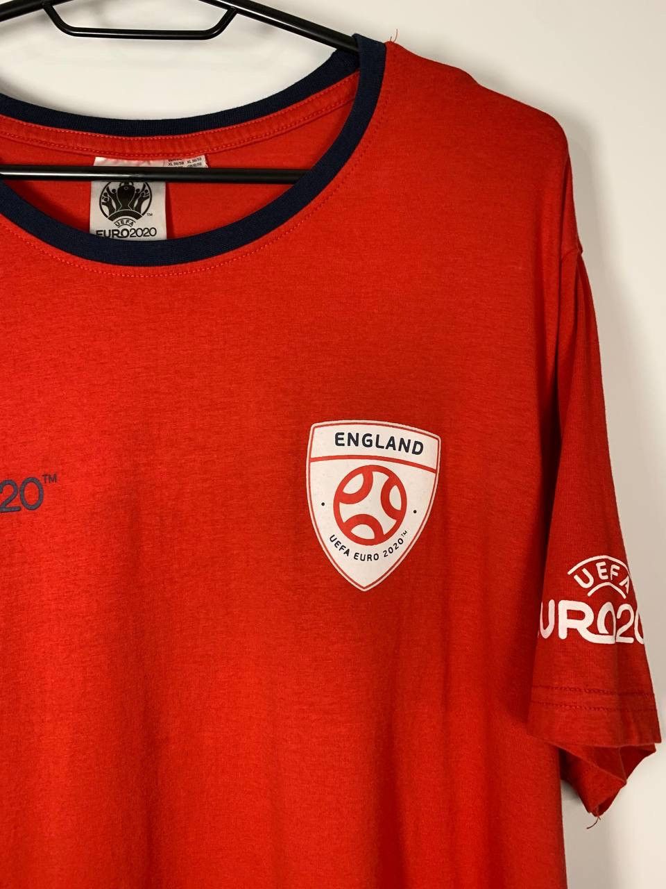 Other Men’s England Euro 2020 Red T-Shirt – UEFA Soccer Fan Jersey Size US XL / EU 56 / 4 - 3 Thumbnail