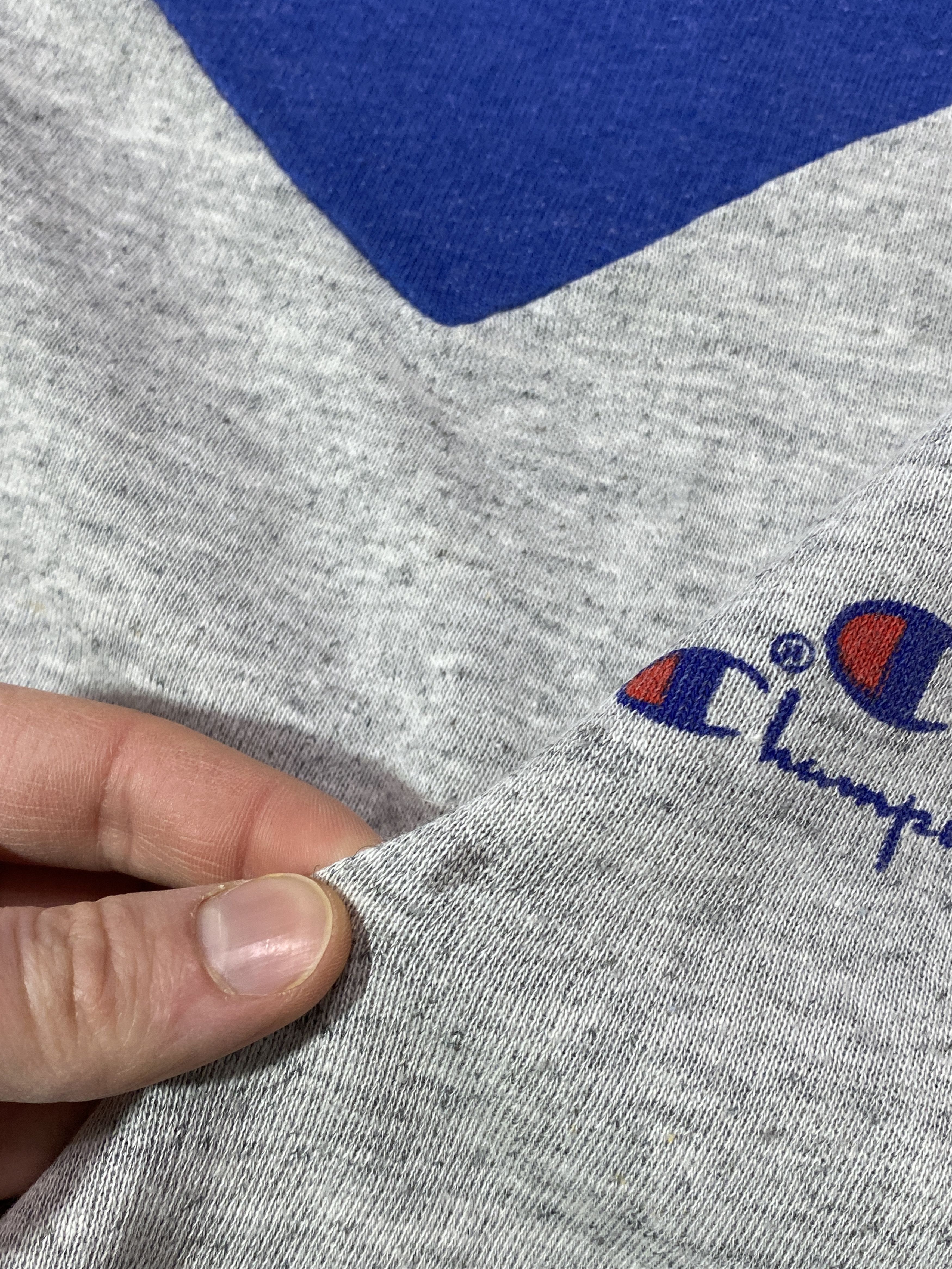 Champion Vintage 90s Champion crewneck Size US S / EU 44-46 / 1 - 3 Thumbnail