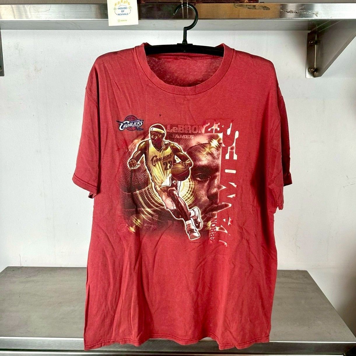 NBA × Vintage Vintage 2000s Lebron James Cleveland Cavaliers NBA T-shirt Size US XL / EU 56 / 4 - 1 Thumbnail